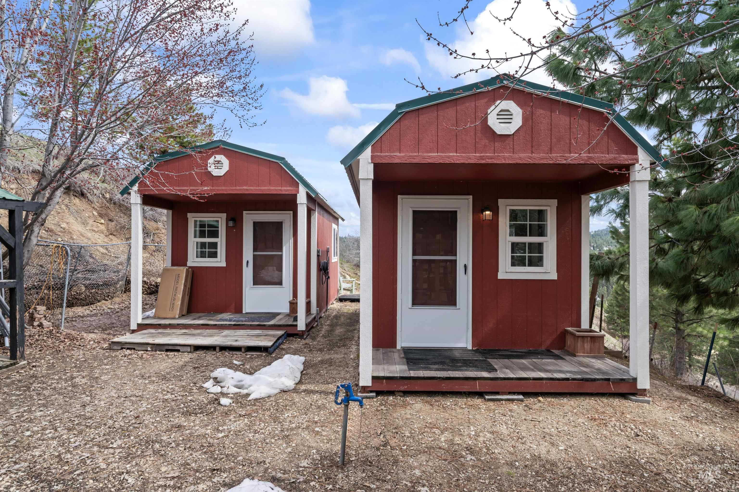 5 Alpine Ct, Boise, Idaho 83716, 4 Bedrooms, 2.5 Bathrooms, Residential For Sale, Price $550,000, 98975940