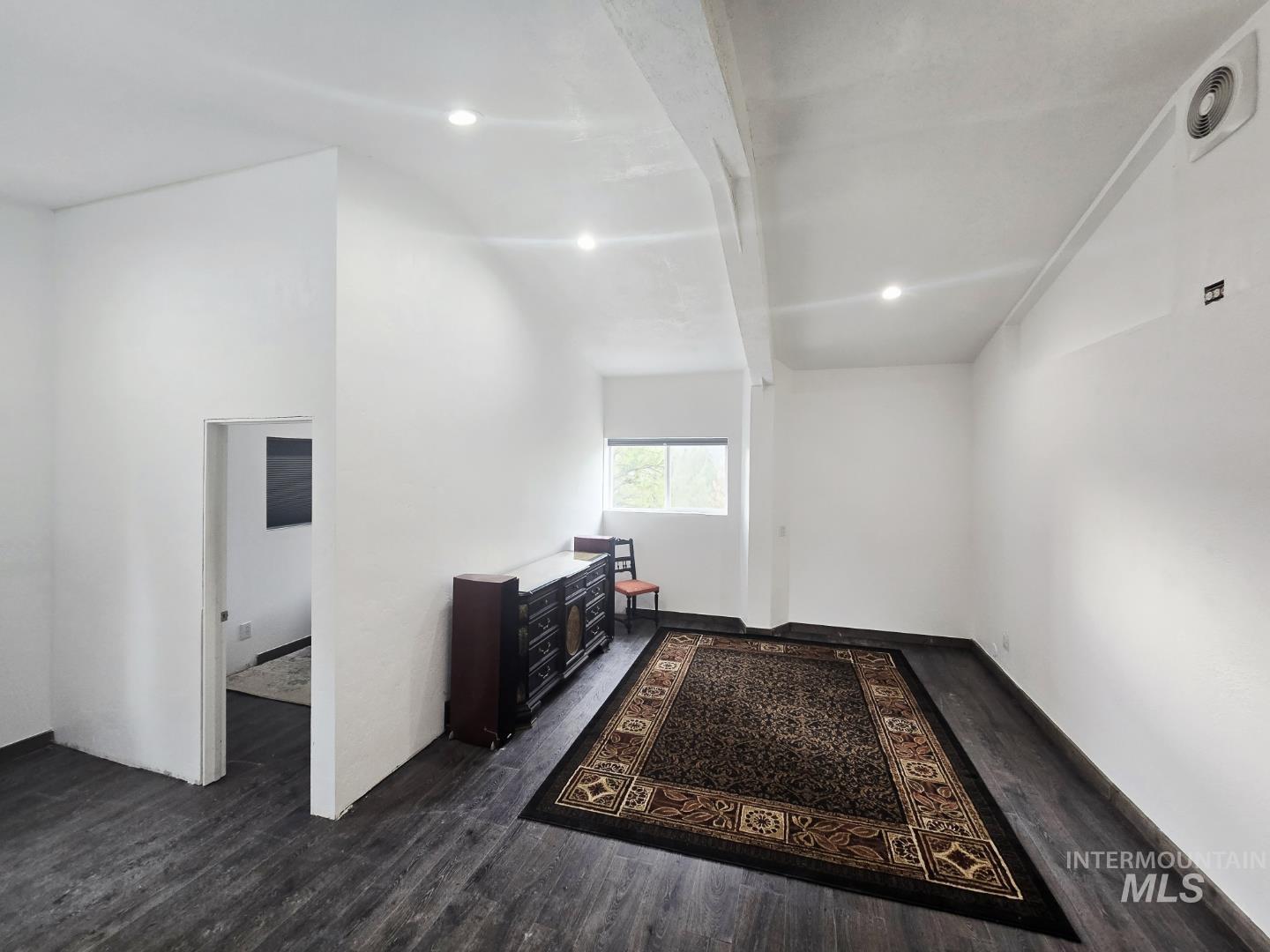 5 Alpine Ct, Boise, Idaho 83716, 4 Bedrooms, 2.5 Bathrooms, Residential For Sale, Price $550,000, 98975940