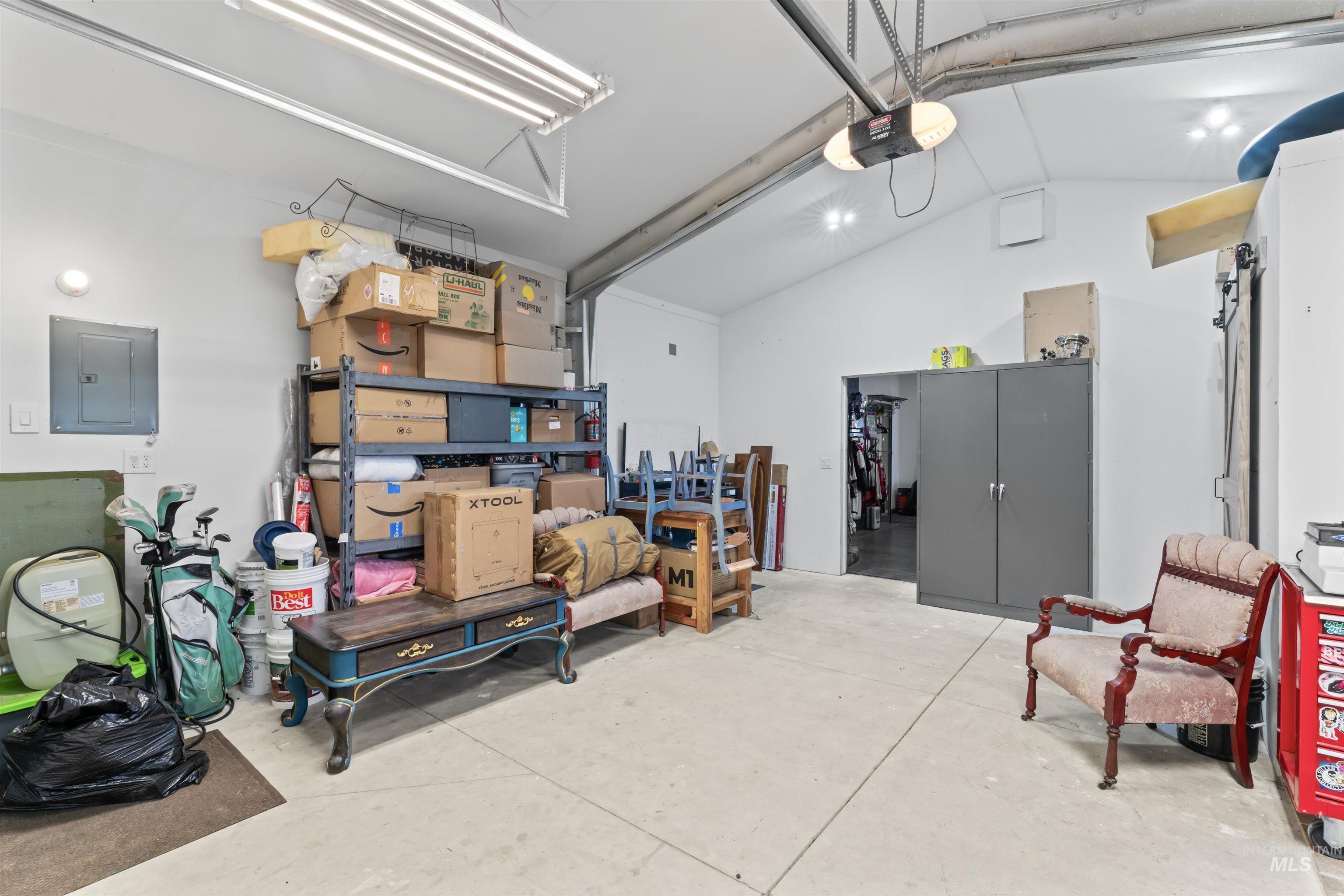 5 Alpine Ct, Boise, Idaho 83716, 4 Bedrooms, 2.5 Bathrooms, Residential For Sale, Price $550,000, 98975940