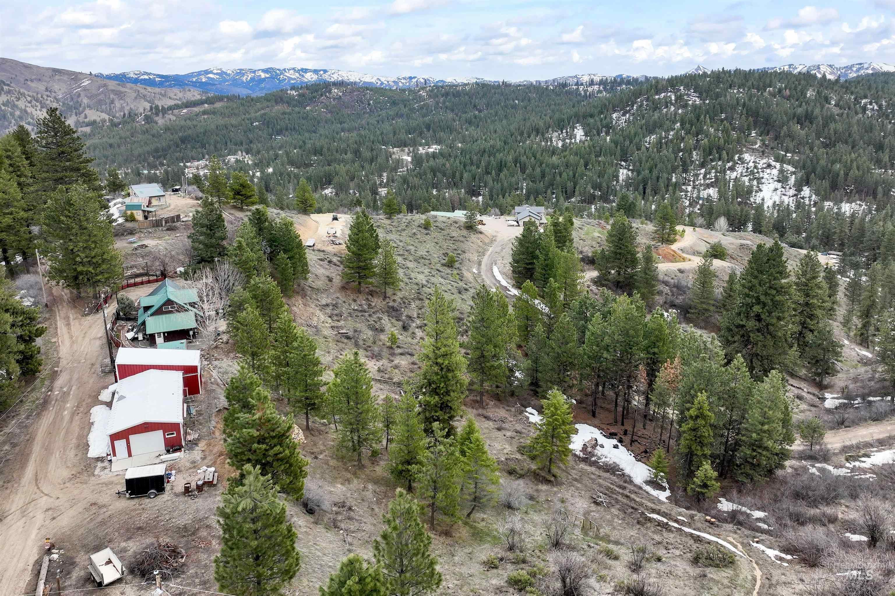 5 Alpine Ct, Boise, Idaho 83716, 4 Bedrooms, 2.5 Bathrooms, Residential For Sale, Price $550,000, 98975940