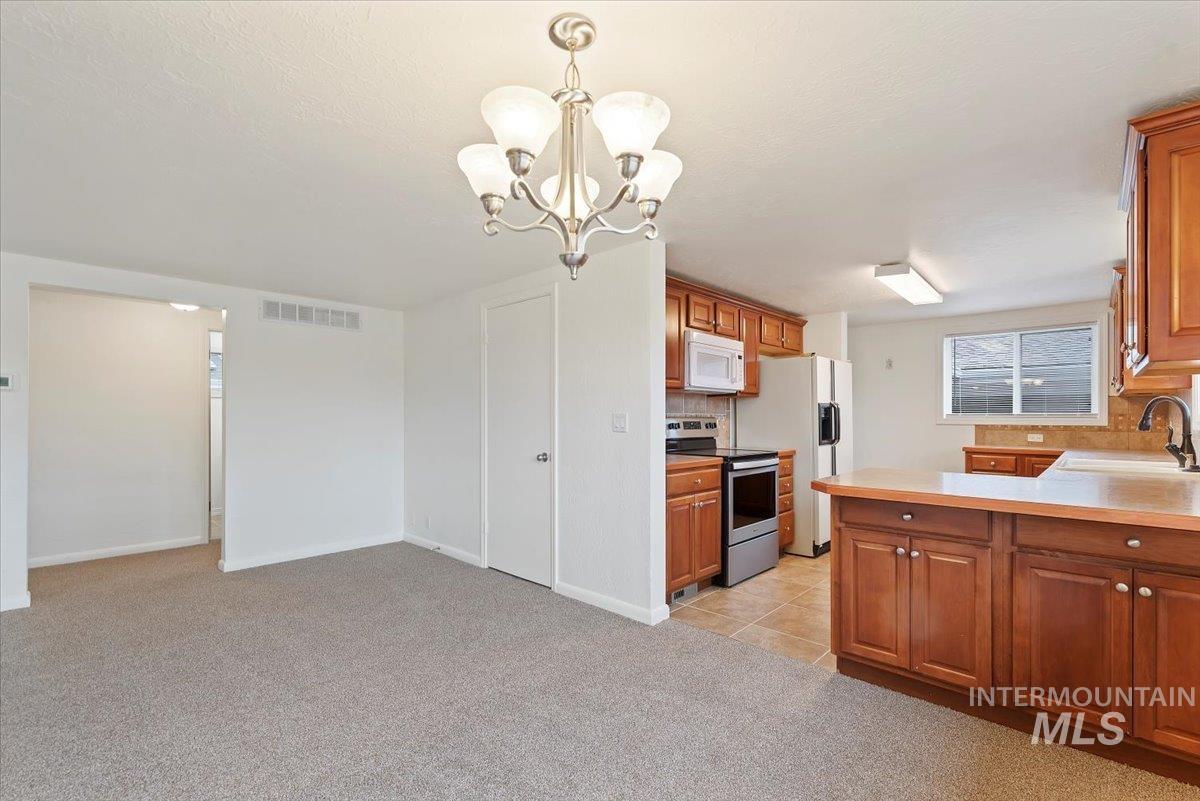 159 N Ada Place, Nampa, Idaho 83651-2001, 3 Bedrooms, 2 Bathrooms, Residential For Sale, Price $374,900, 98975941