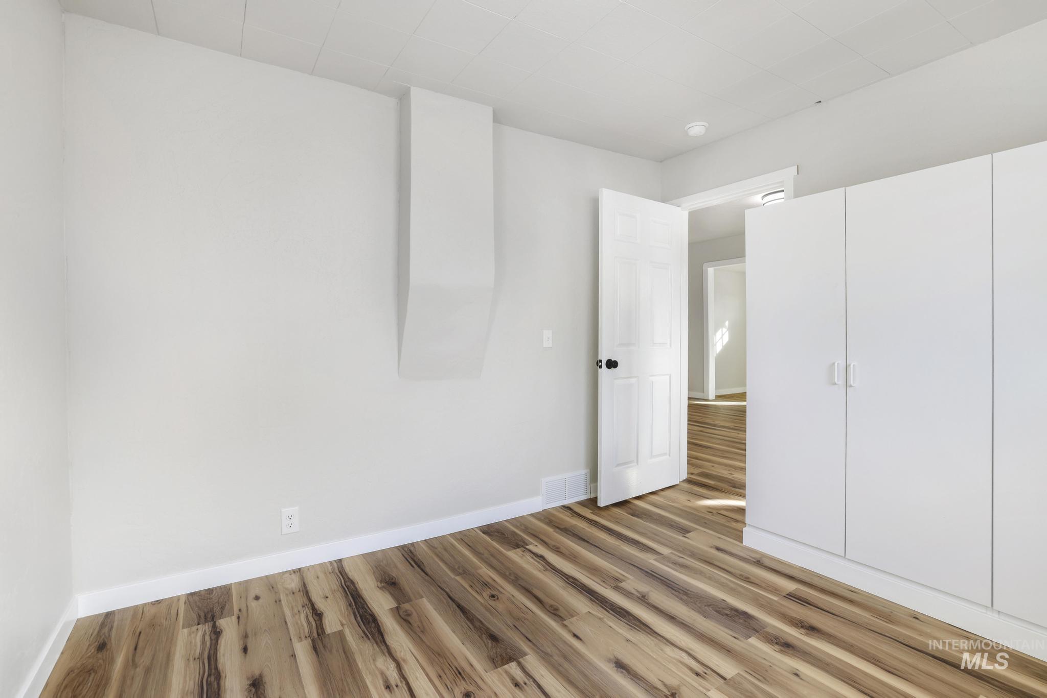 518 E 13th Street, Burley, Idaho 83318, 2 Bedrooms, 1 Bathroom, Residential For Sale, Price $195,000,MLS 98975942