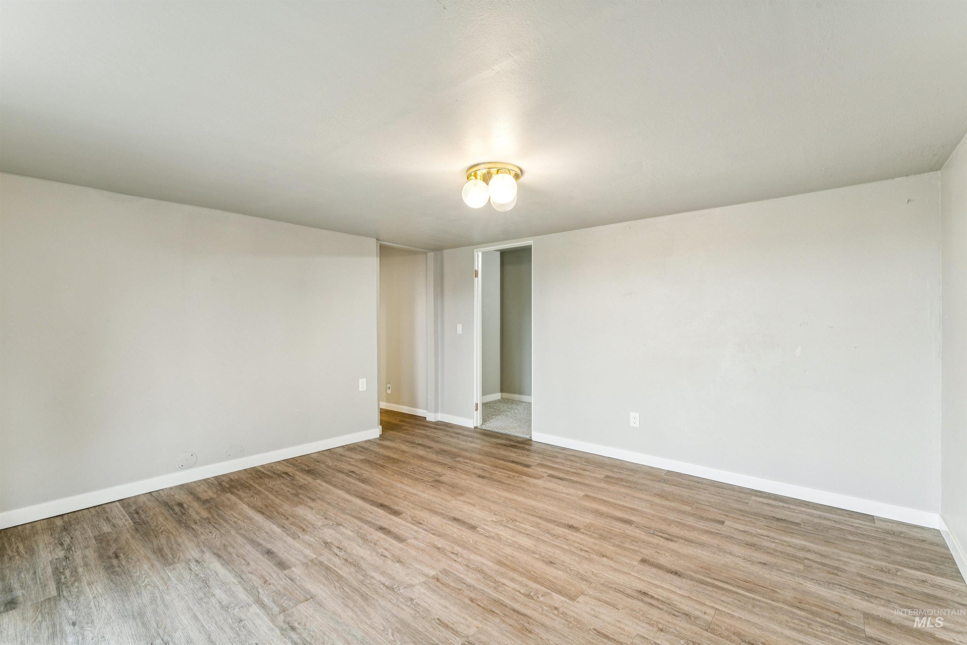 9988 W Fox Ridge Dr, Boise, Idaho 83709-7017, 4 Bedrooms, 2 Bathrooms, Residential For Sale, Price $463,500, 98975944