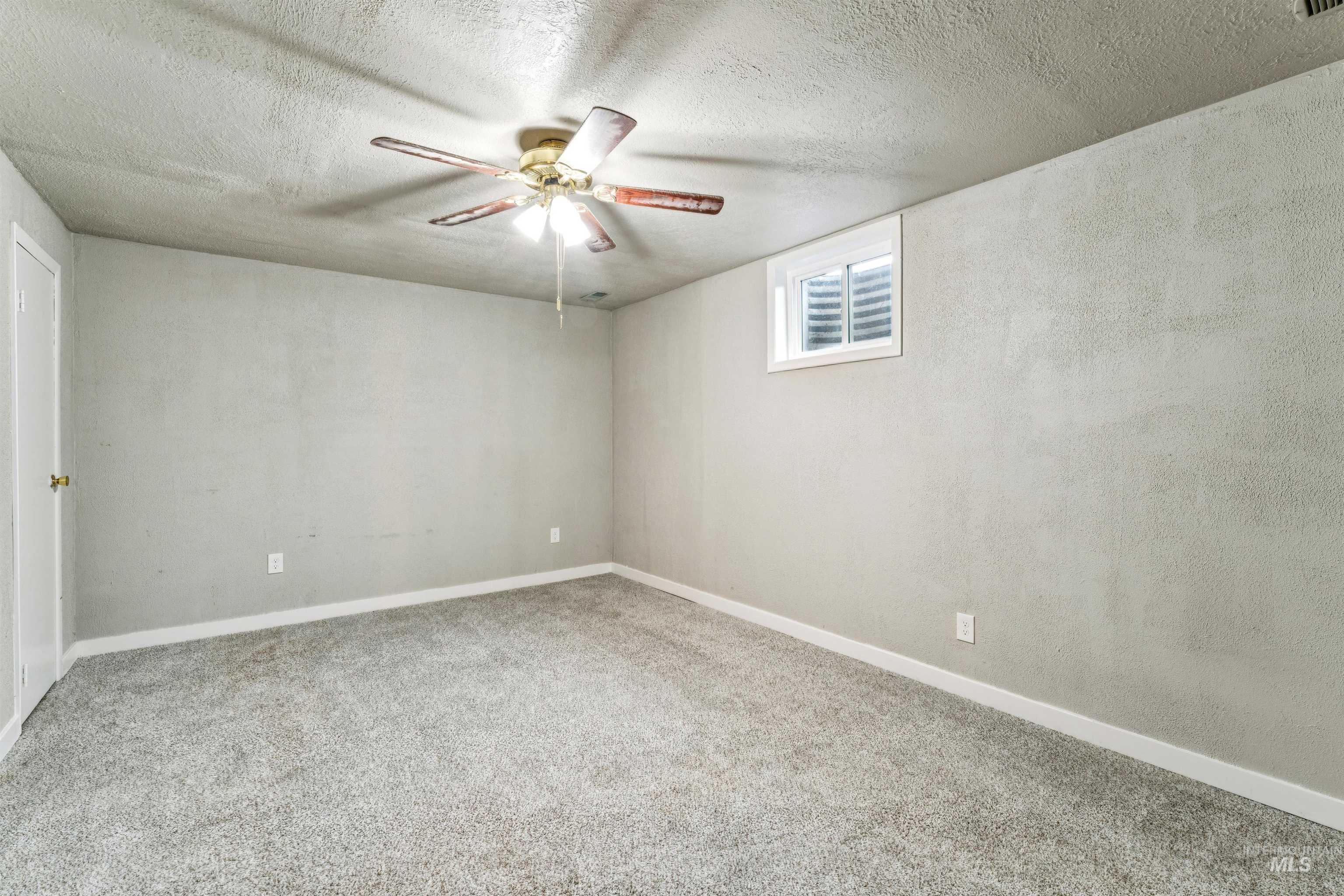 9988 W Fox Ridge Dr, Boise, Idaho 83709-7017, 4 Bedrooms, 2 Bathrooms, Residential For Sale, Price $463,500, 98975944