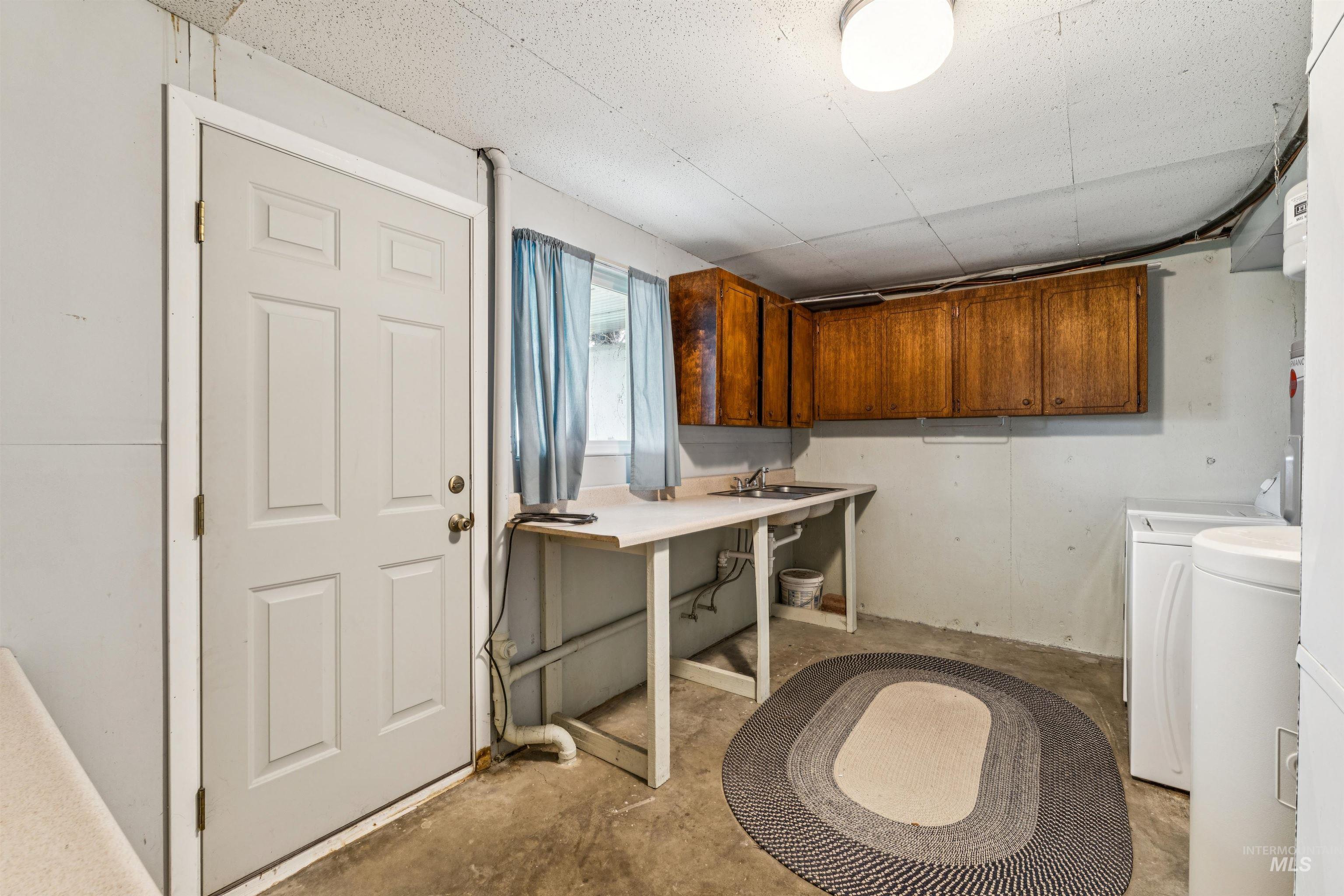 9988 W Fox Ridge Dr, Boise, Idaho 83709-7017, 4 Bedrooms, 2 Bathrooms, Residential For Sale, Price $463,500, 98975944