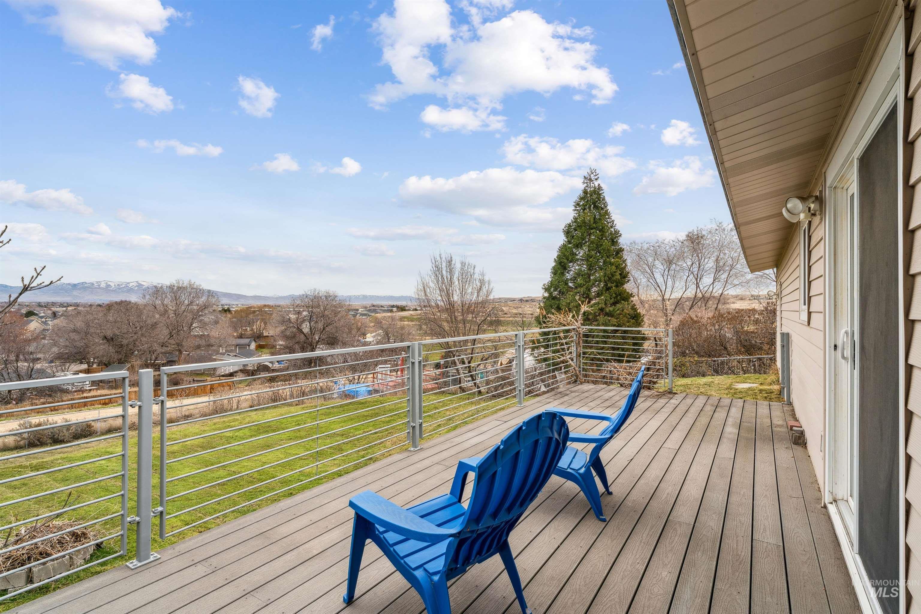 9988 W Fox Ridge Dr, Boise, Idaho 83709-7017, 4 Bedrooms, 2 Bathrooms, Residential For Sale, Price $463,500, 98975944