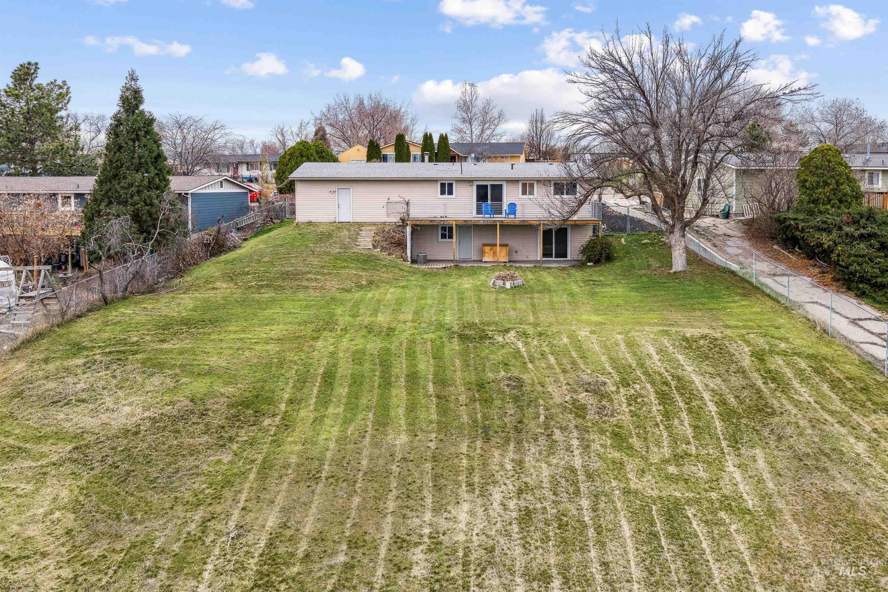 9988 W Fox Ridge Dr, Boise, Idaho 83709-7017, 4 Bedrooms, 2 Bathrooms, Residential For Sale, Price $463,500, 98975944