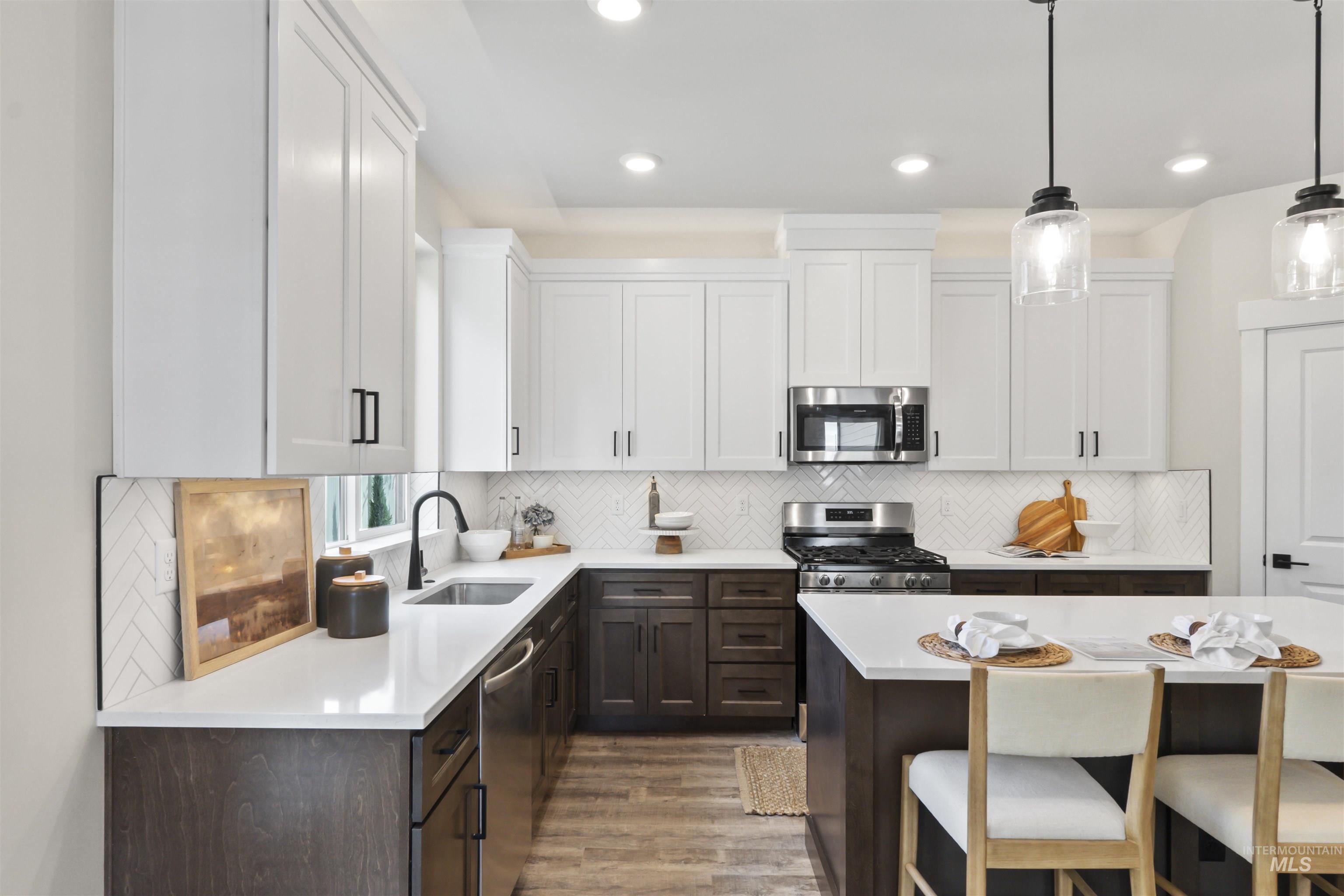 222 S Turner Ave., Star, Idaho 83669, 3 Bedrooms, 2.5 Bathrooms, Residential For Sale, Price $525,990, 98975947