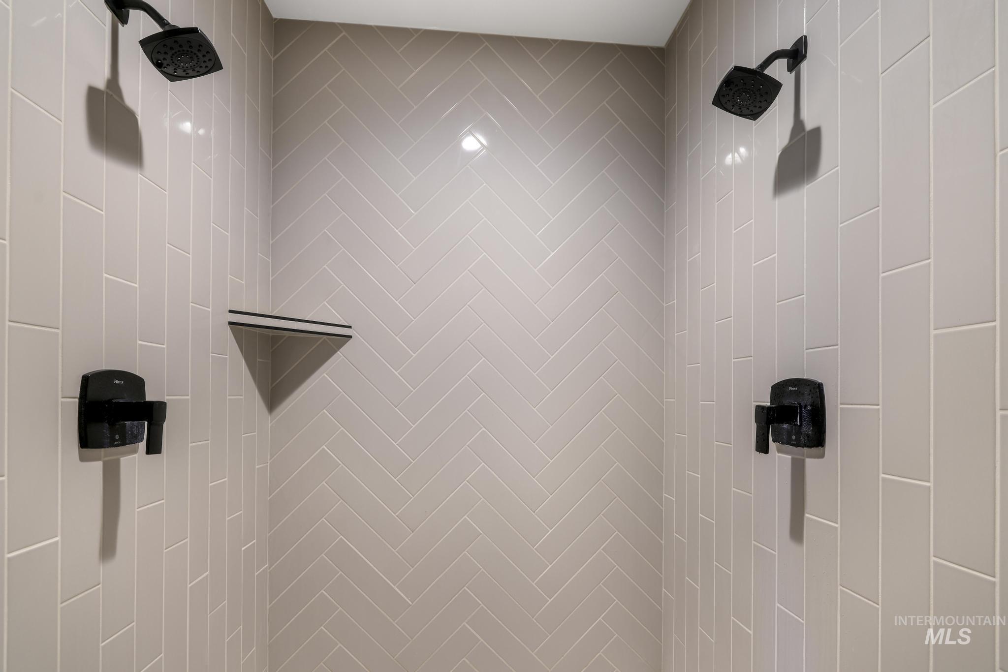 3103 Moonrise Rd, Twin Falls, Idaho 83301-8443, 5 Bedrooms, 3 Bathrooms, Residential For Sale, Price $579,900,MLS 98975950