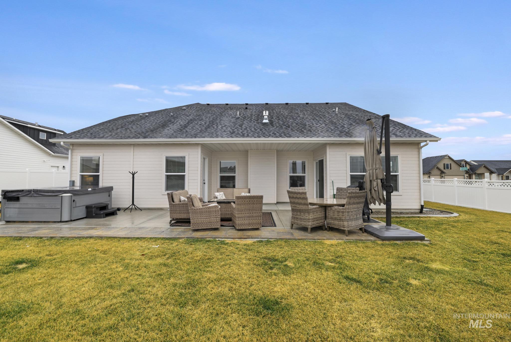 3103 Moonrise Rd, Twin Falls, Idaho 83301-8443, 5 Bedrooms, 3 Bathrooms, Residential For Sale, Price $579,900,MLS 98975950