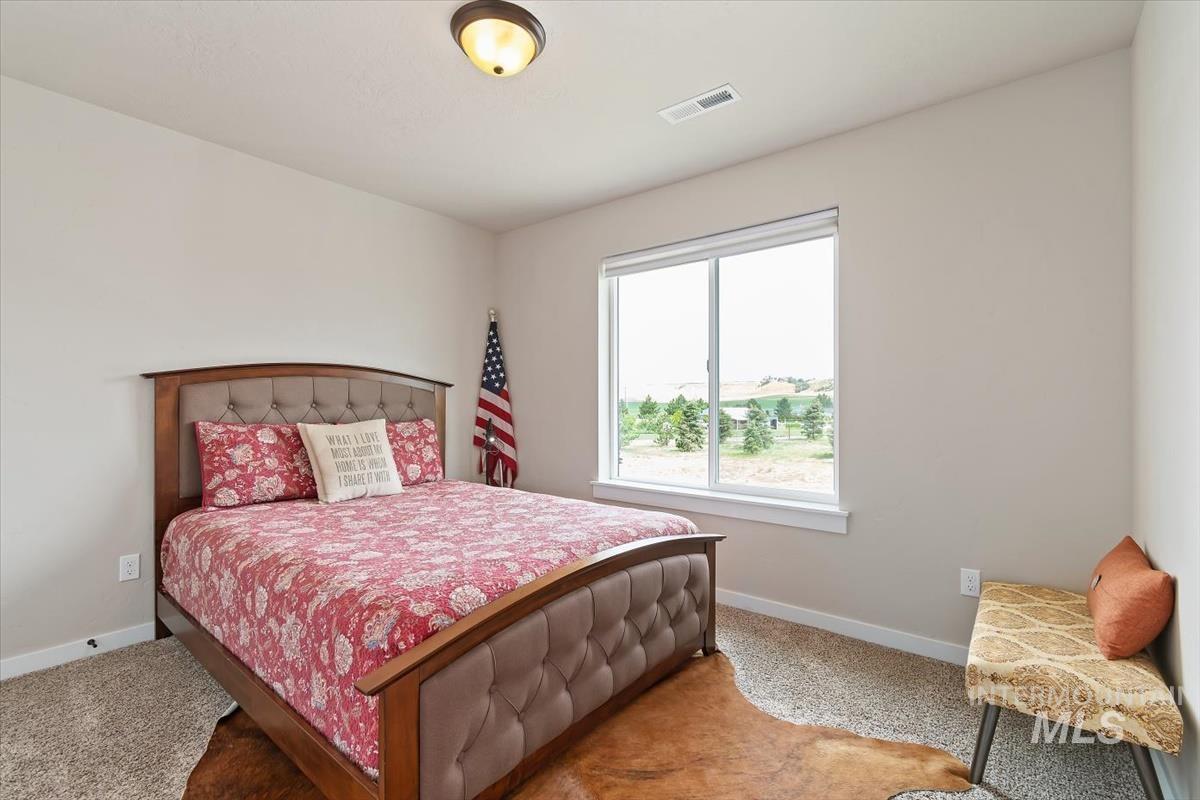 27482 Warren Lane, Wilder, Idaho 83676-5407, 4 Bedrooms, 2.5 Bathrooms, Residential For Sale, Price $655,000, 98975951