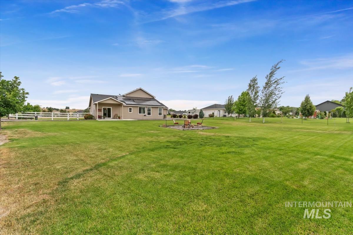 27482 Warren Lane, Wilder, Idaho 83676-5407, 4 Bedrooms, 2.5 Bathrooms, Residential For Sale, Price $655,000, 98975951