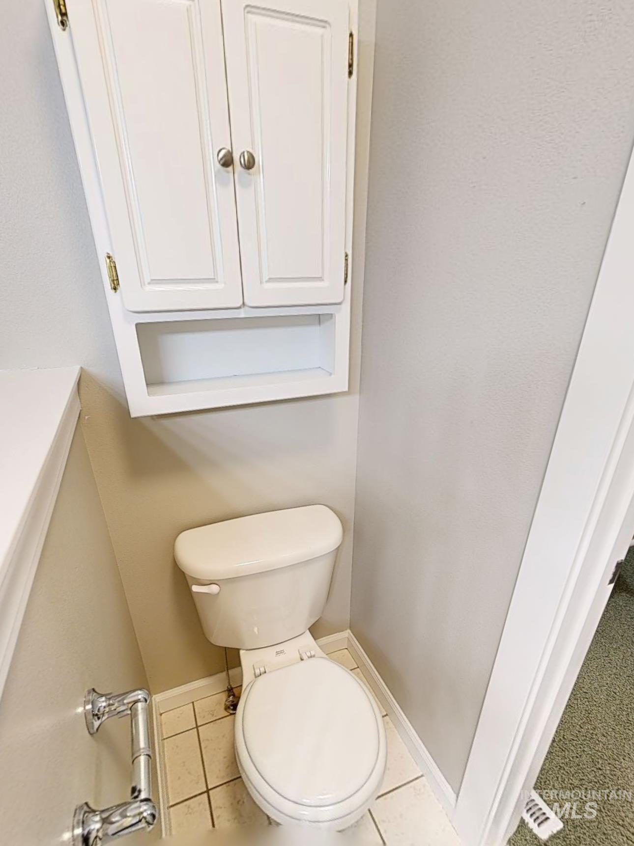 6889 E Greens Dr, Nampa, Idaho 83687, 3 Bedrooms, 2 Bathrooms, Residential For Sale, Price $415,000, 98975954