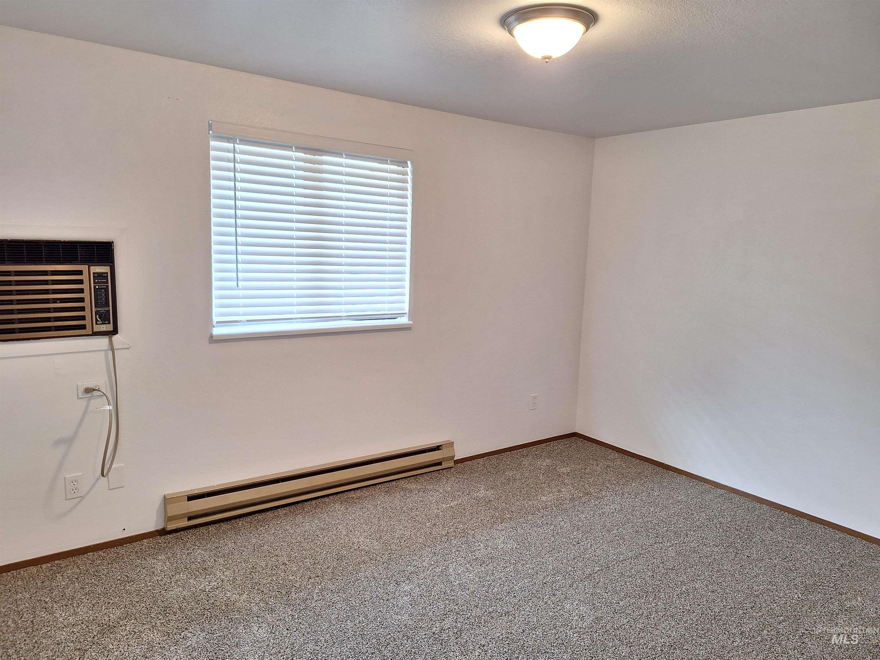 2814 S Georgia Ave, Caldwell, Idaho 83605, 2 Bedrooms, 1 Bathroom, Residential For Sale, Price $224,900, 98975956