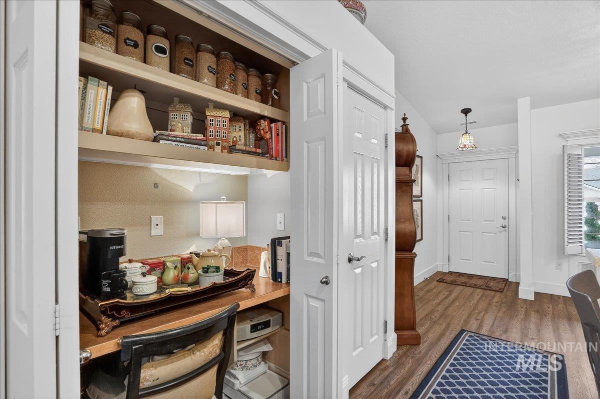 1310 N Gallant Ln, Meridian, Idaho 83642, 3 Bedrooms, 2 Bathrooms, Residential For Sale, Price $429,900, 98975957