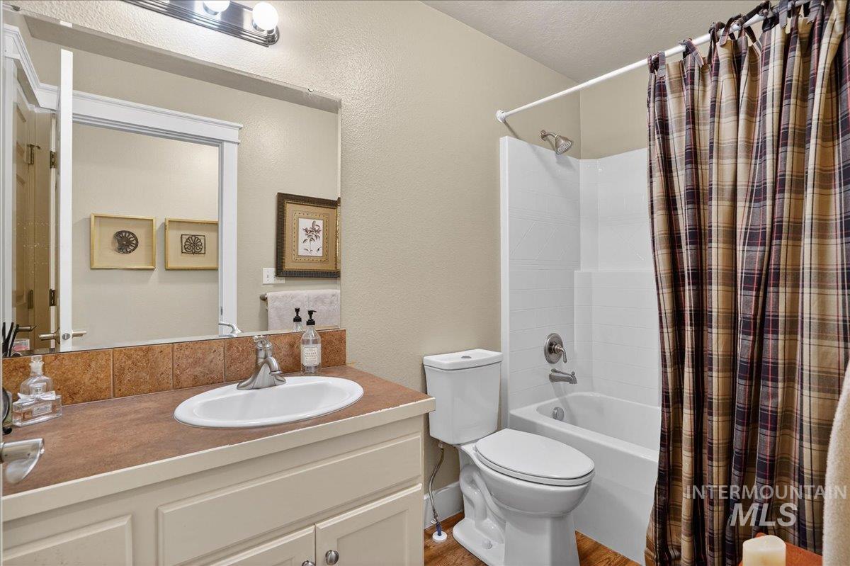 1310 N Gallant Ln, Meridian, Idaho 83642, 3 Bedrooms, 2 Bathrooms, Residential For Sale, Price $429,900, 98975957