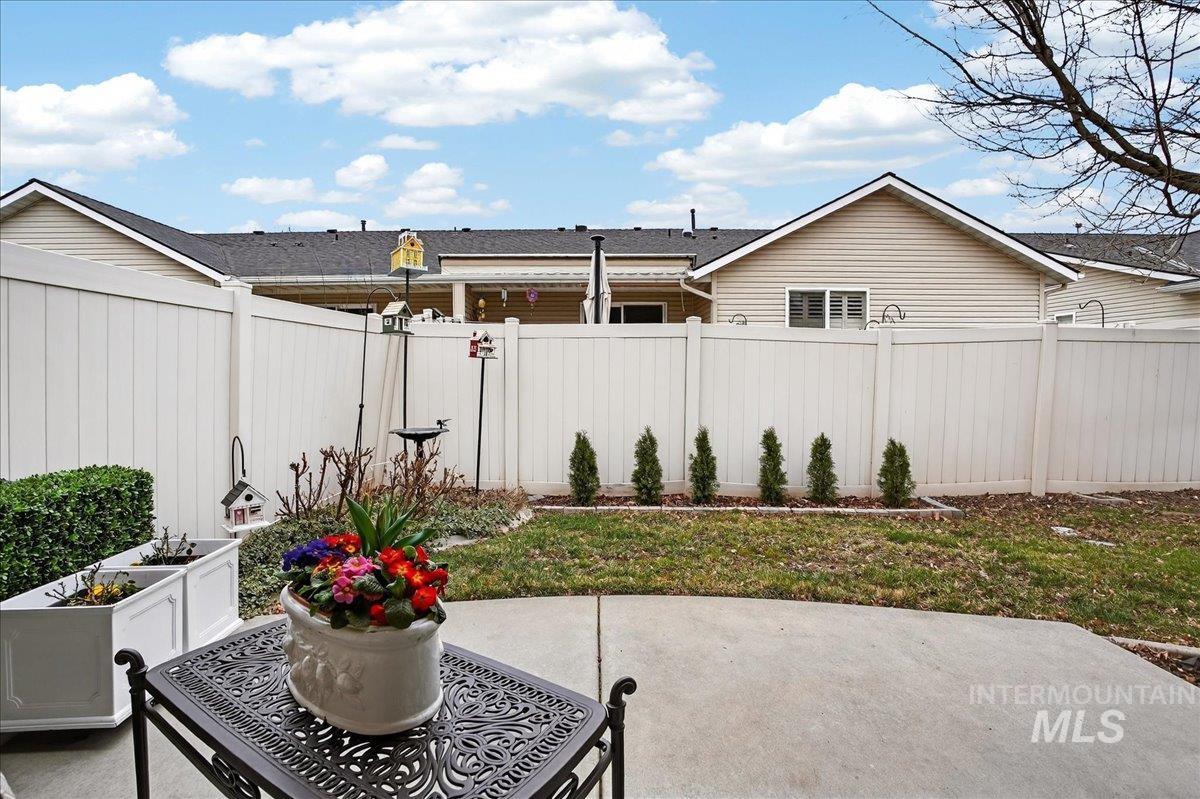 1310 N Gallant Ln, Meridian, Idaho 83642, 3 Bedrooms, 2 Bathrooms, Residential For Sale, Price $429,900, 98975957