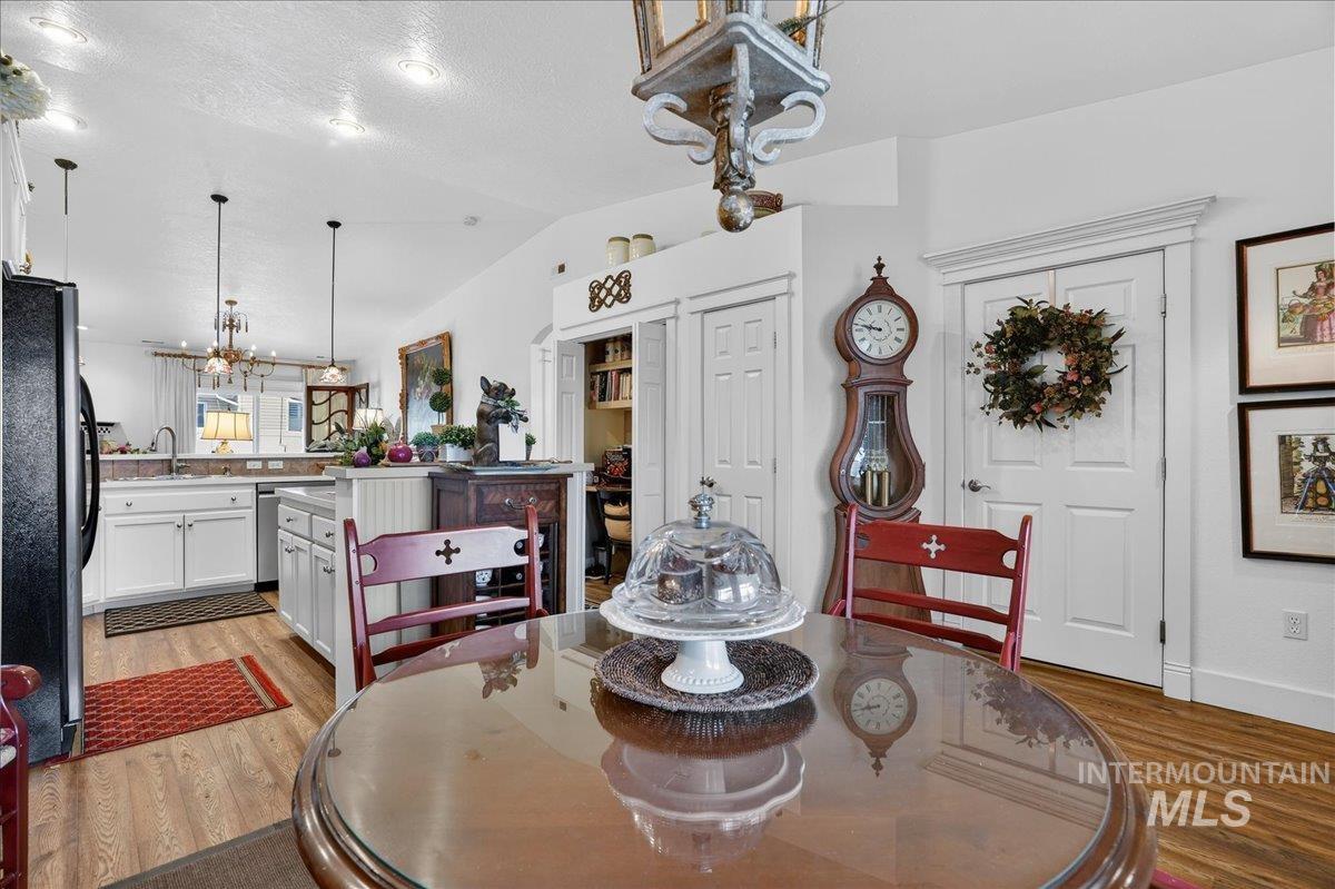 1310 N Gallant Ln, Meridian, Idaho 83642, 3 Bedrooms, 2 Bathrooms, Residential For Sale, Price $429,900, 98975957