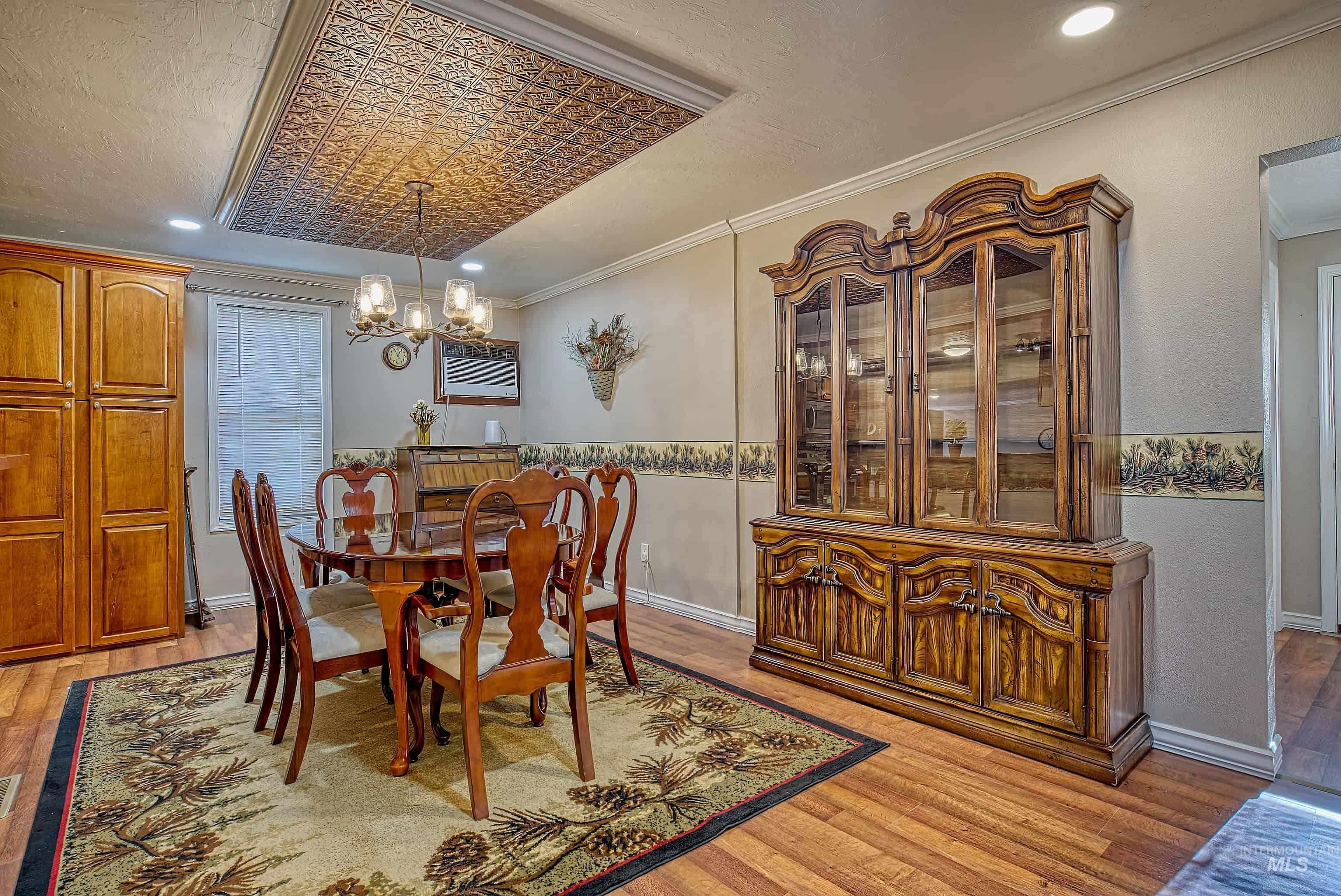 1059 SW 3rd Ave., Ontario, Oregon 97914-0000, 5 Bedrooms, 2.5 Bathrooms, Residential For Sale, Price $389,000, 98975958