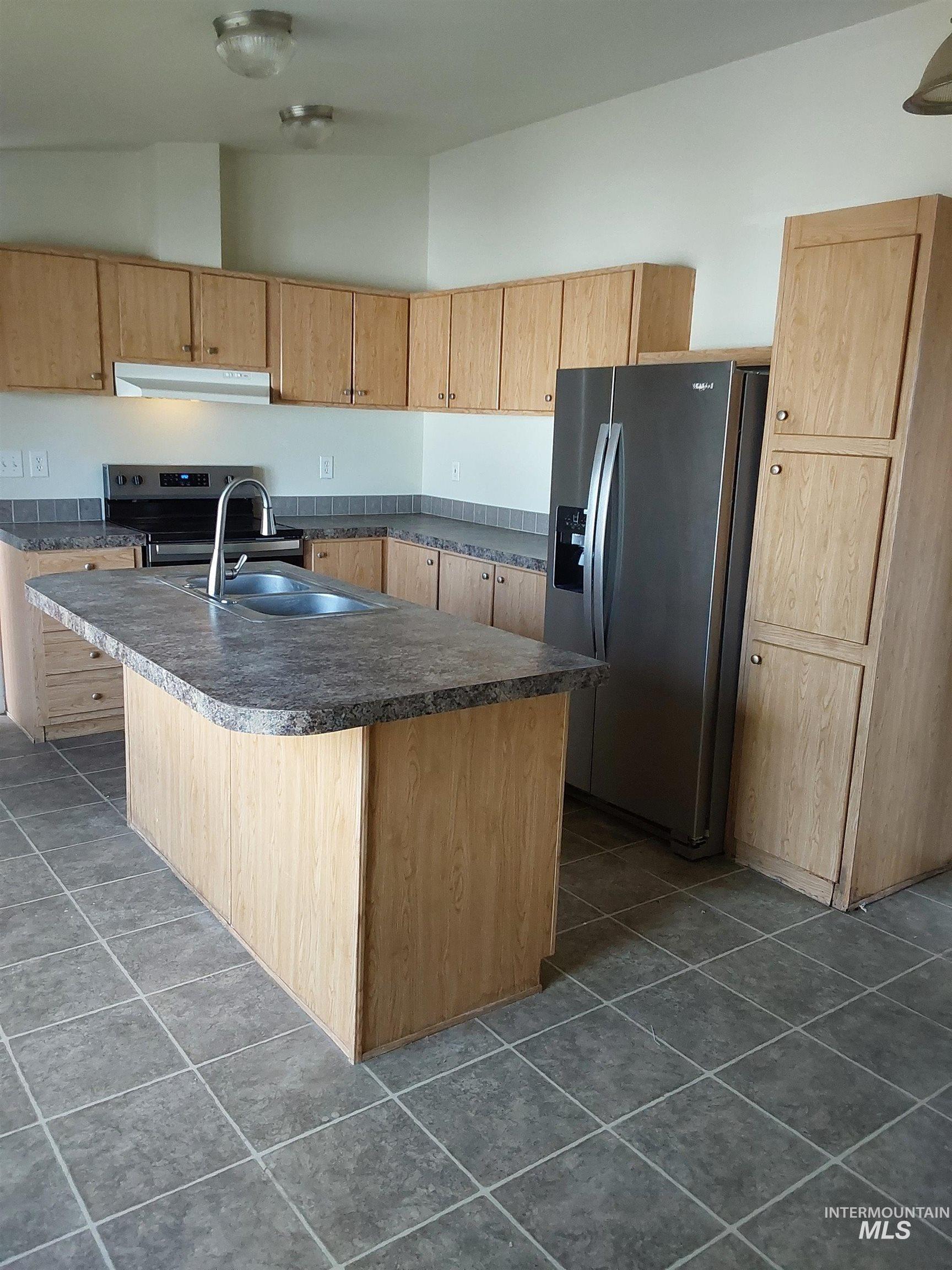 13735 SW Eisenhower Cir, Mountain Home, Idaho 83647, 3 Bedrooms, 2 Bathrooms, Residential For Sale, Price $229,900, 98975959