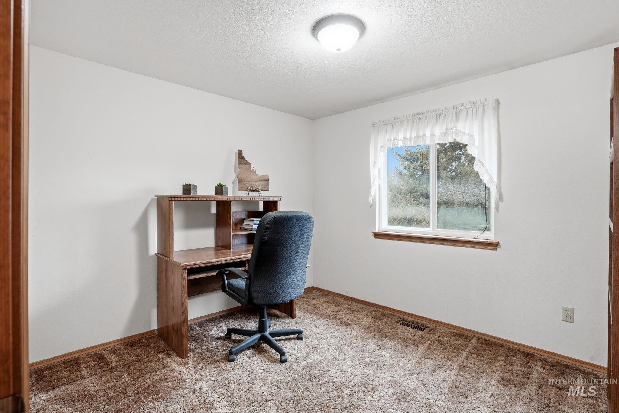 11121 W Richey Ct, Boise, Idaho 83713, 3 Bedrooms, 2 Bathrooms, Residential For Sale, Price $419,900, 98975960