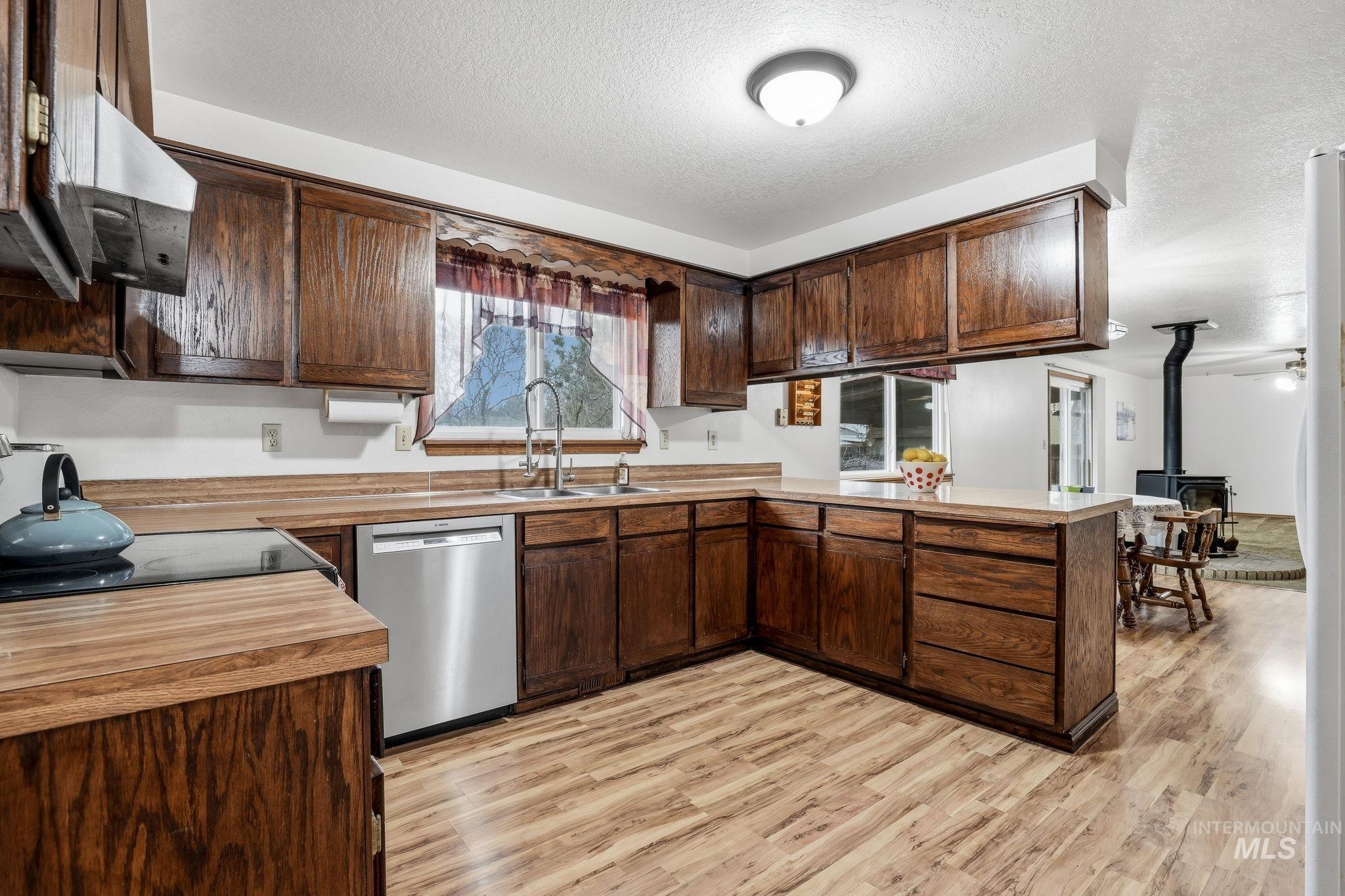 11121 W Richey Ct, Boise, Idaho 83713, 3 Bedrooms, 2 Bathrooms, Residential For Sale, Price $419,900, 98975960