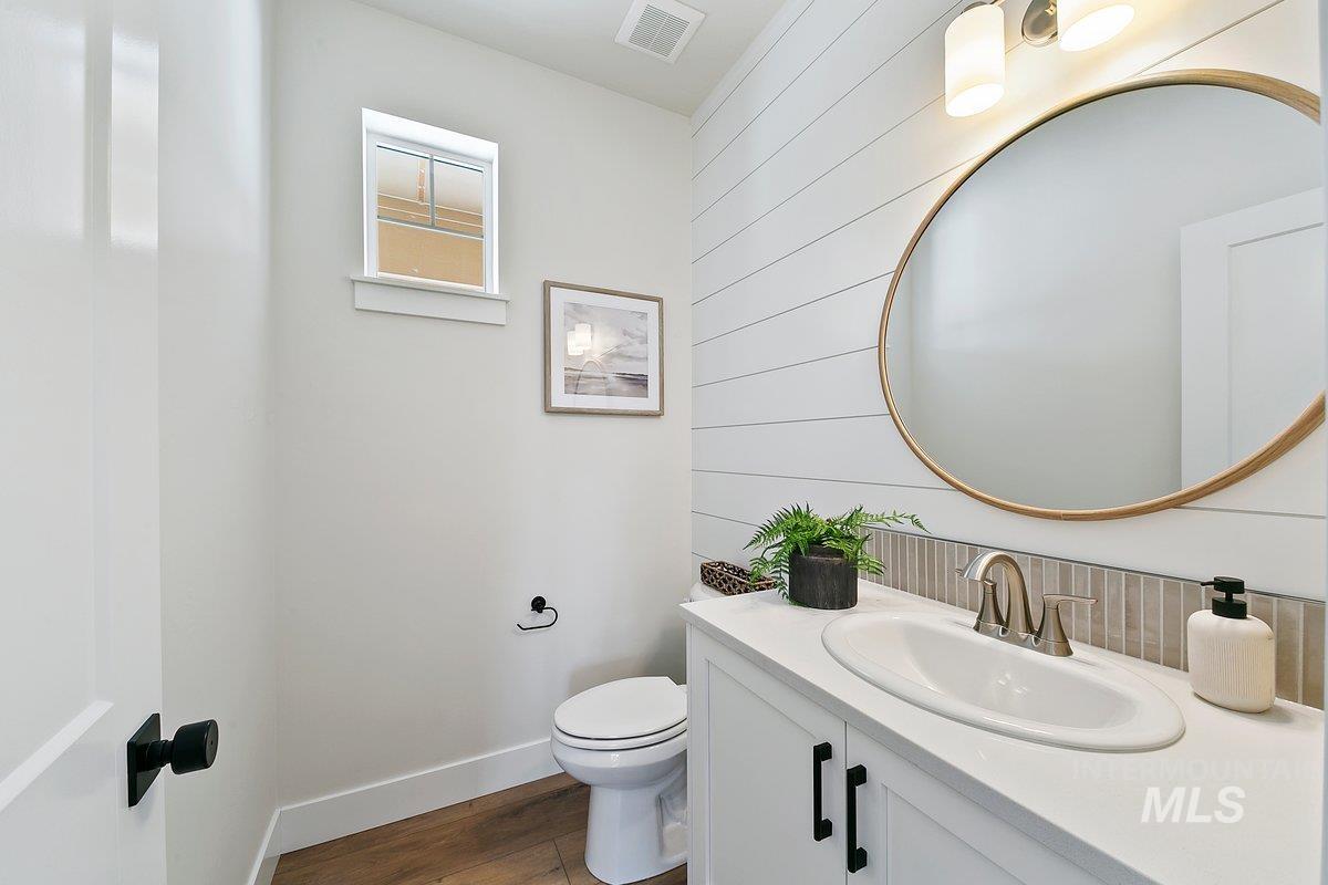 3736 N Jackie Lane, Boise, Idaho 83704, 4 Bedrooms, 2.5 Bathrooms, Residential For Sale, Price $579,900, 98975962