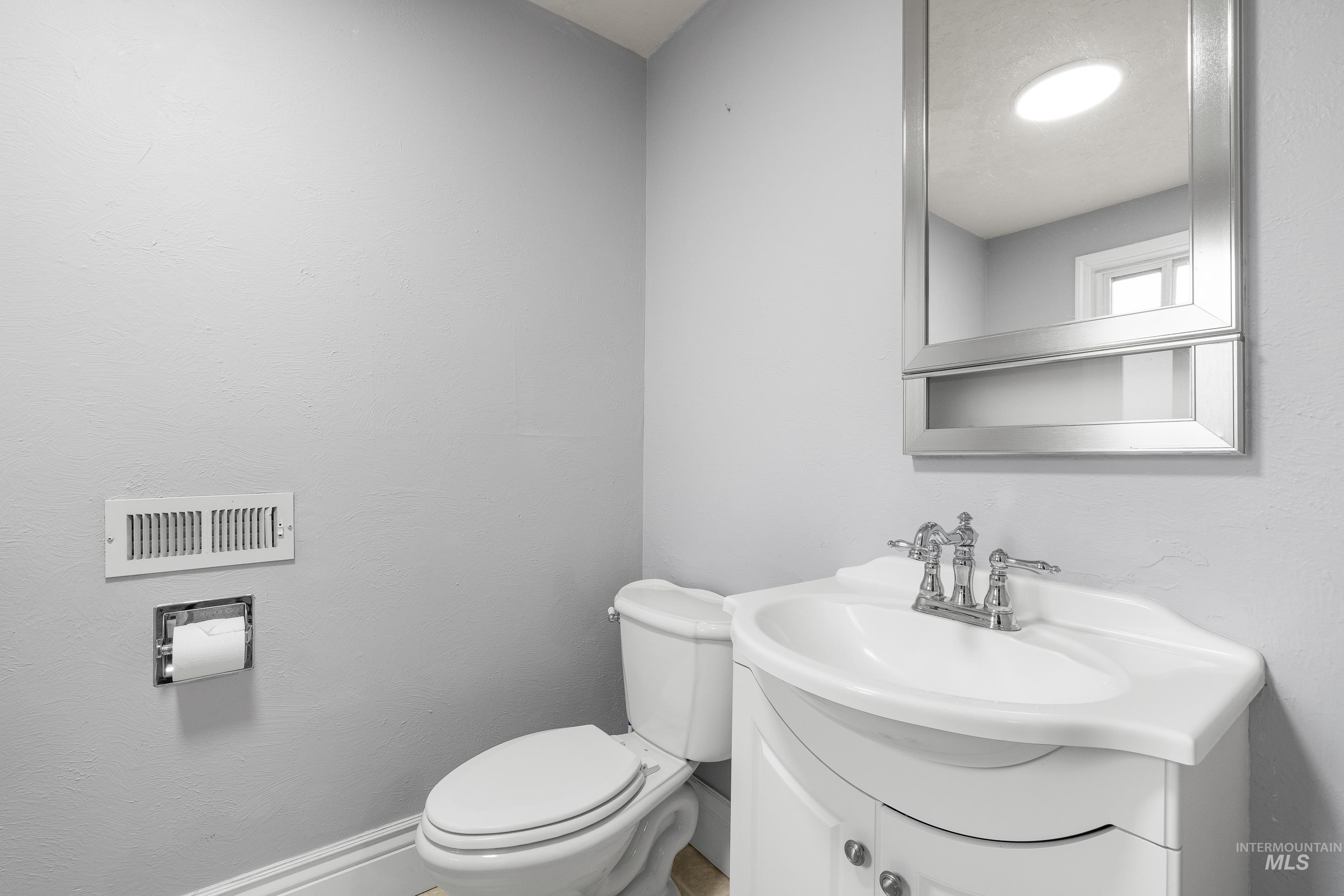 10241 W Guinevere Dr, Boise, Idaho 83704, 3 Bedrooms, 1.5 Bathrooms, Residential For Sale, Price $399,000, 98975963