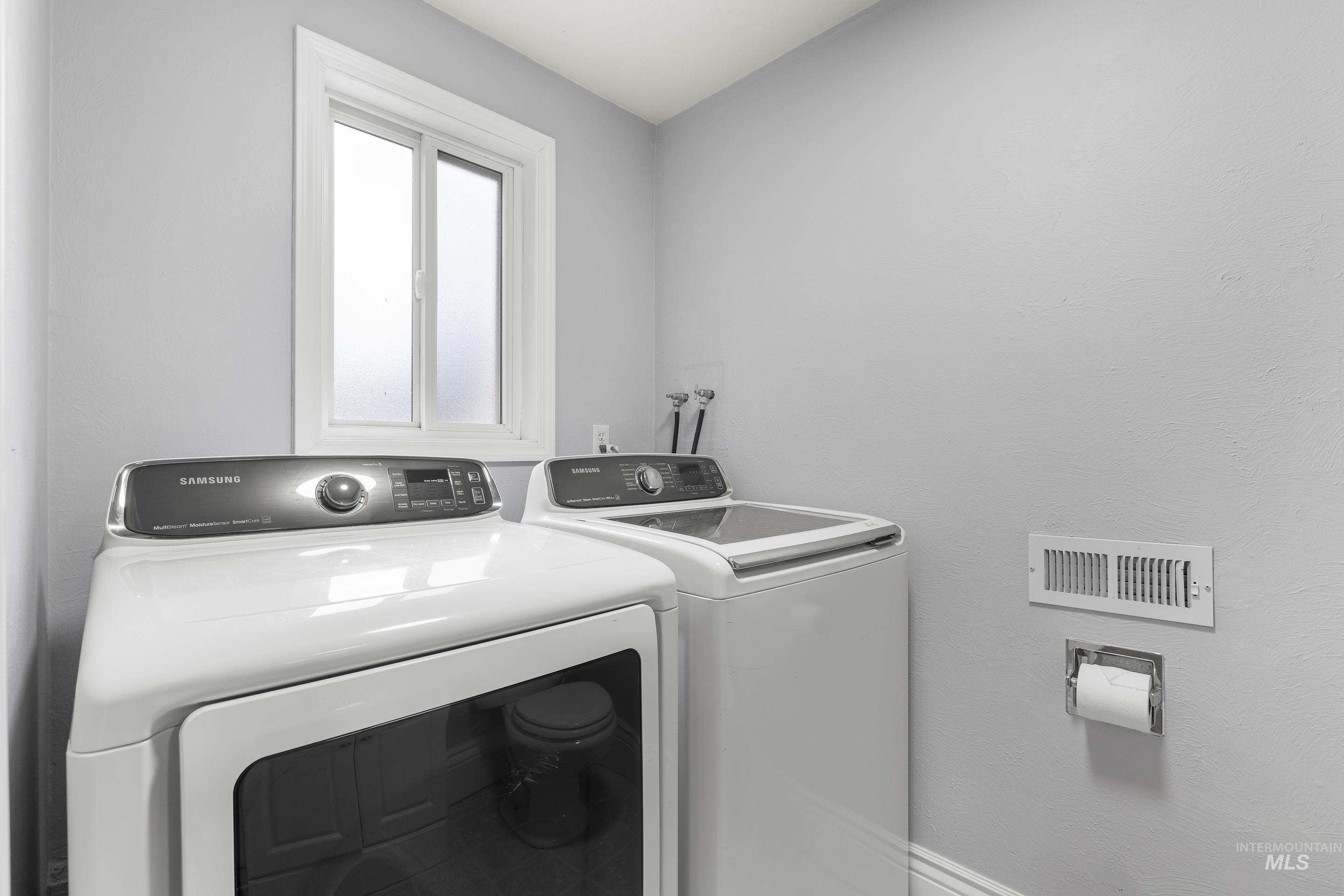 10241 W Guinevere Dr, Boise, Idaho 83704, 3 Bedrooms, 1.5 Bathrooms, Residential For Sale, Price $399,000, 98975963