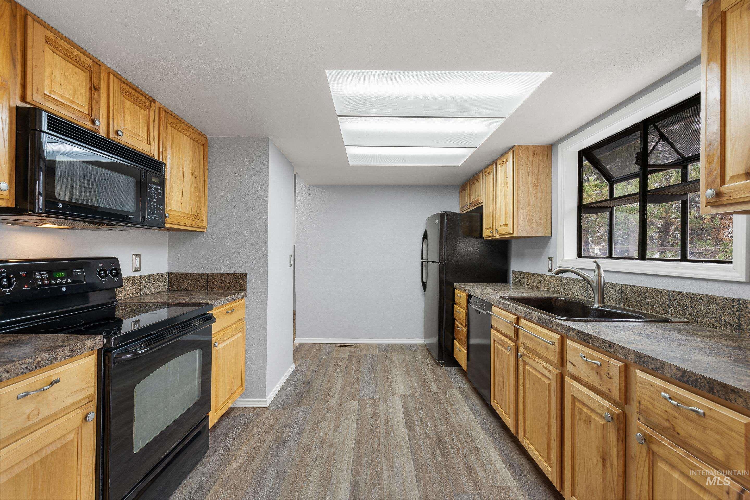 10241 W Guinevere Dr, Boise, Idaho 83704, 3 Bedrooms, 1.5 Bathrooms, Residential For Sale, Price $399,000, 98975963