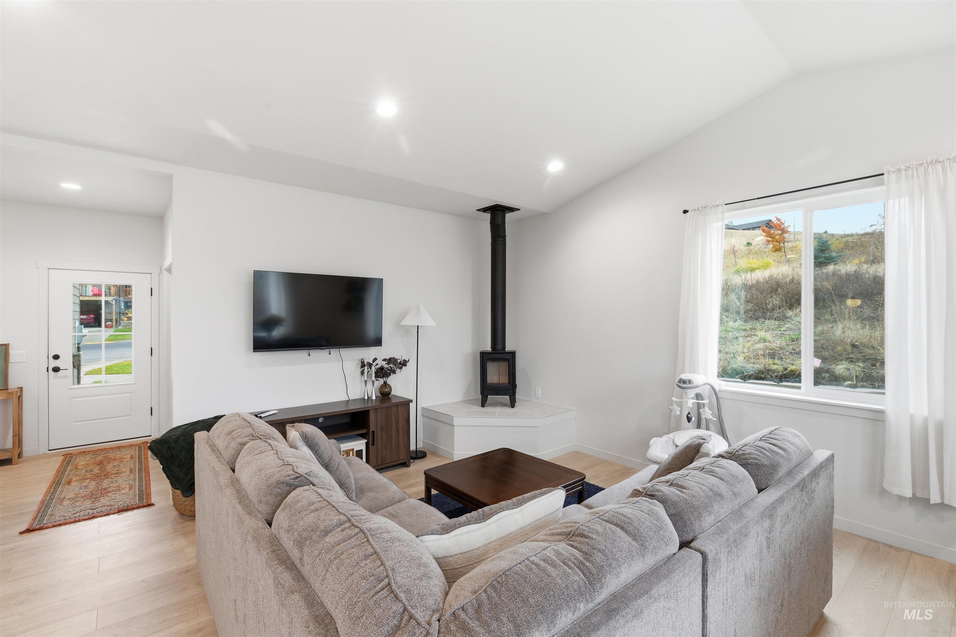 1115 Chelsea Court, Moscow, Idaho 83843, 3 Bedrooms, 2.5 Bathrooms, Residential For Sale, Price $525,000, 98975965