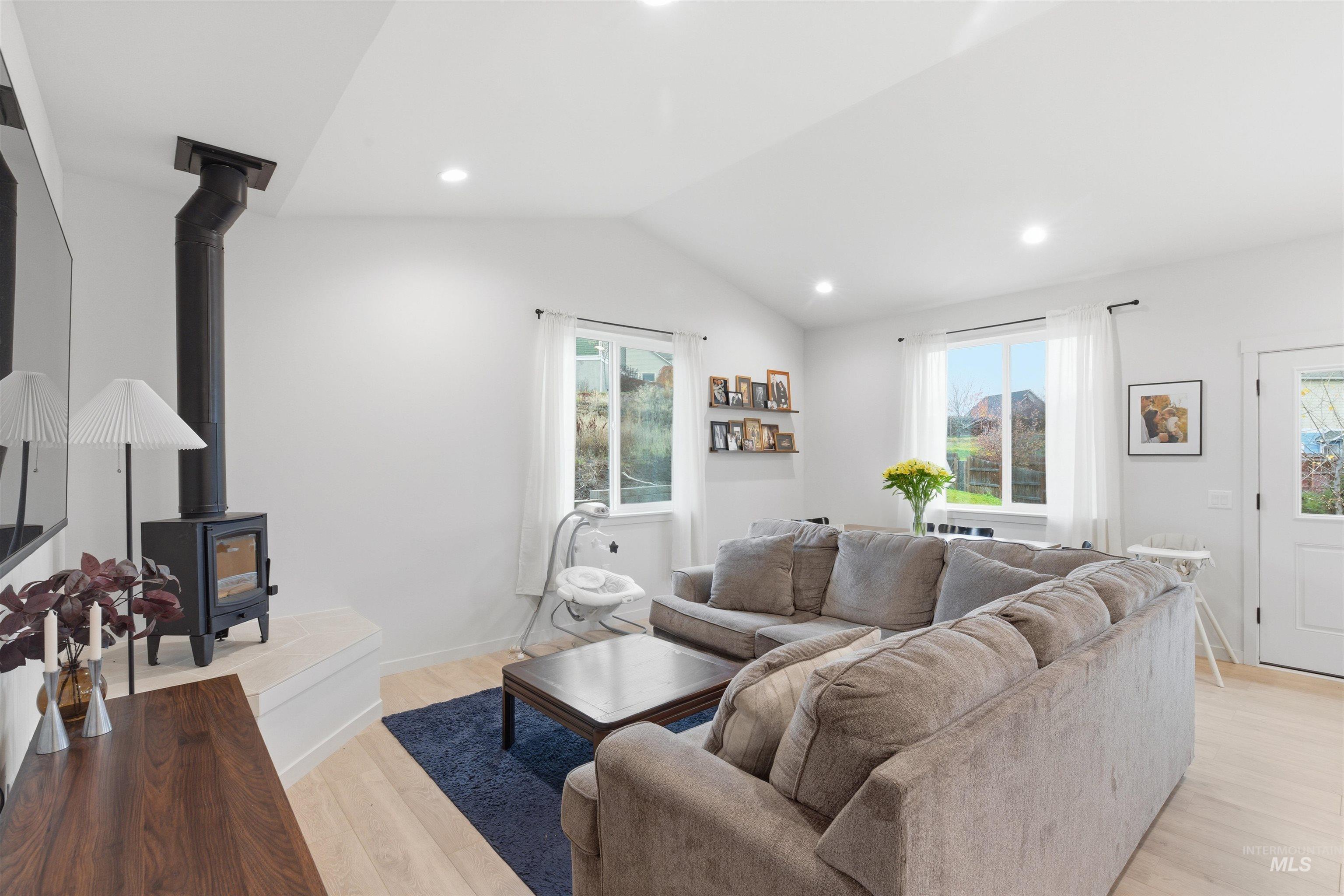 1115 Chelsea Court, Moscow, Idaho 83843, 3 Bedrooms, 2.5 Bathrooms, Residential For Sale, Price $525,000, 98975965