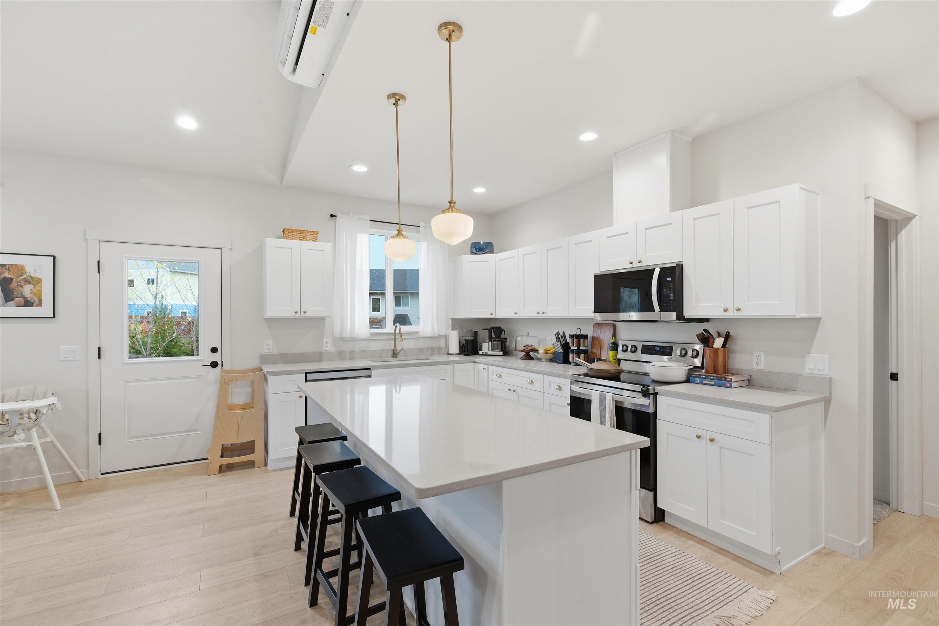 1115 Chelsea Court, Moscow, Idaho 83843, 3 Bedrooms, 2.5 Bathrooms, Residential For Sale, Price $525,000, 98975965