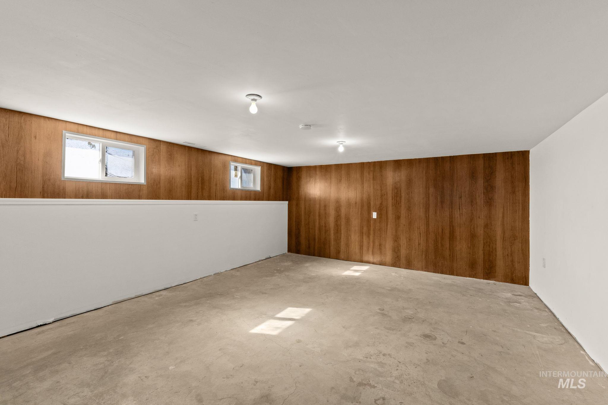 3918 E 3600 N, Hansen, Idaho 83334, 3 Bedrooms, 2 Bathrooms, Residential For Sale, Price $430,000,MLS 98975966