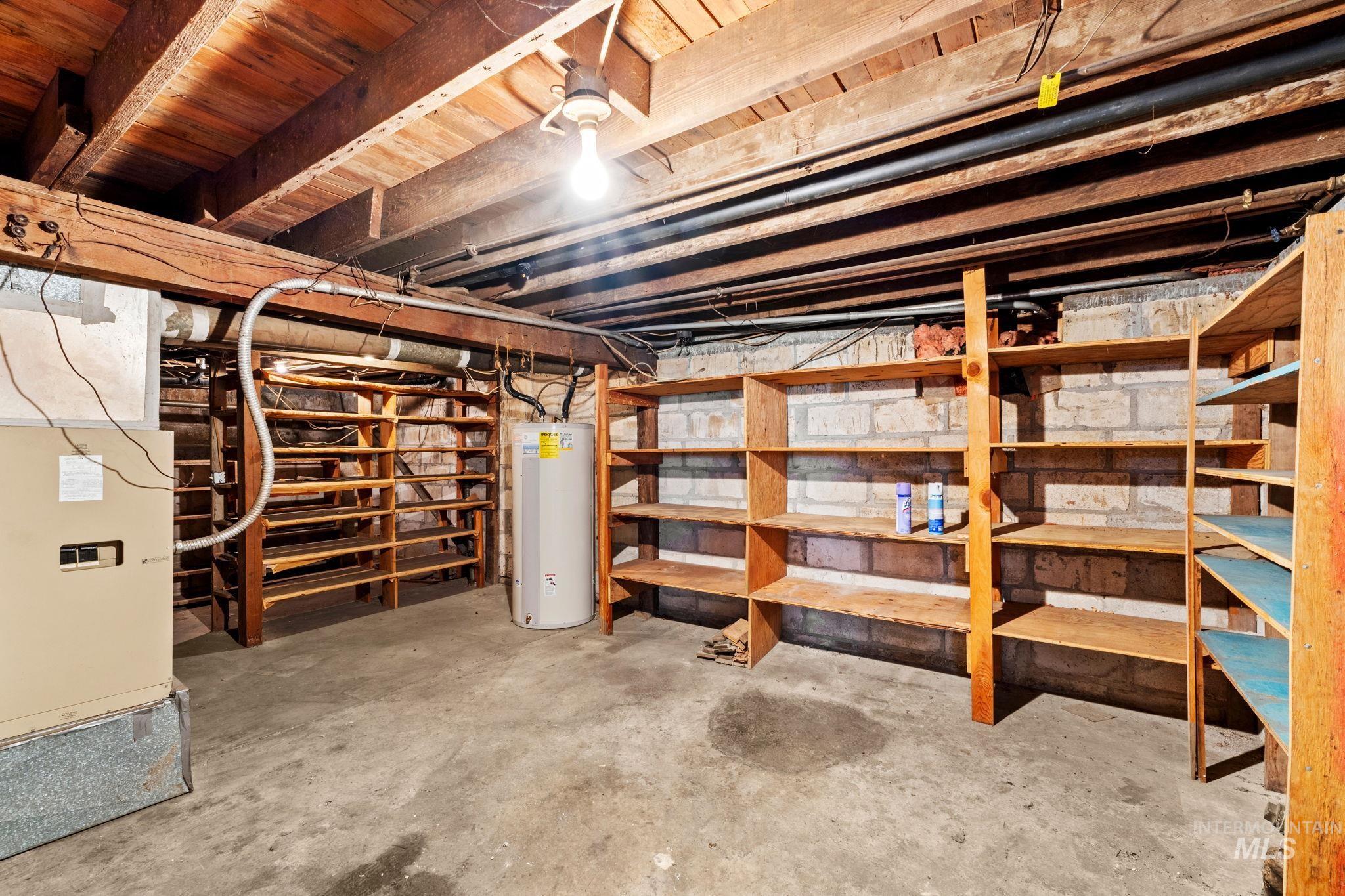 3918 E 3600 N, Hansen, Idaho 83334, 3 Bedrooms, 2 Bathrooms, Residential For Sale, Price $430,000,MLS 98975966