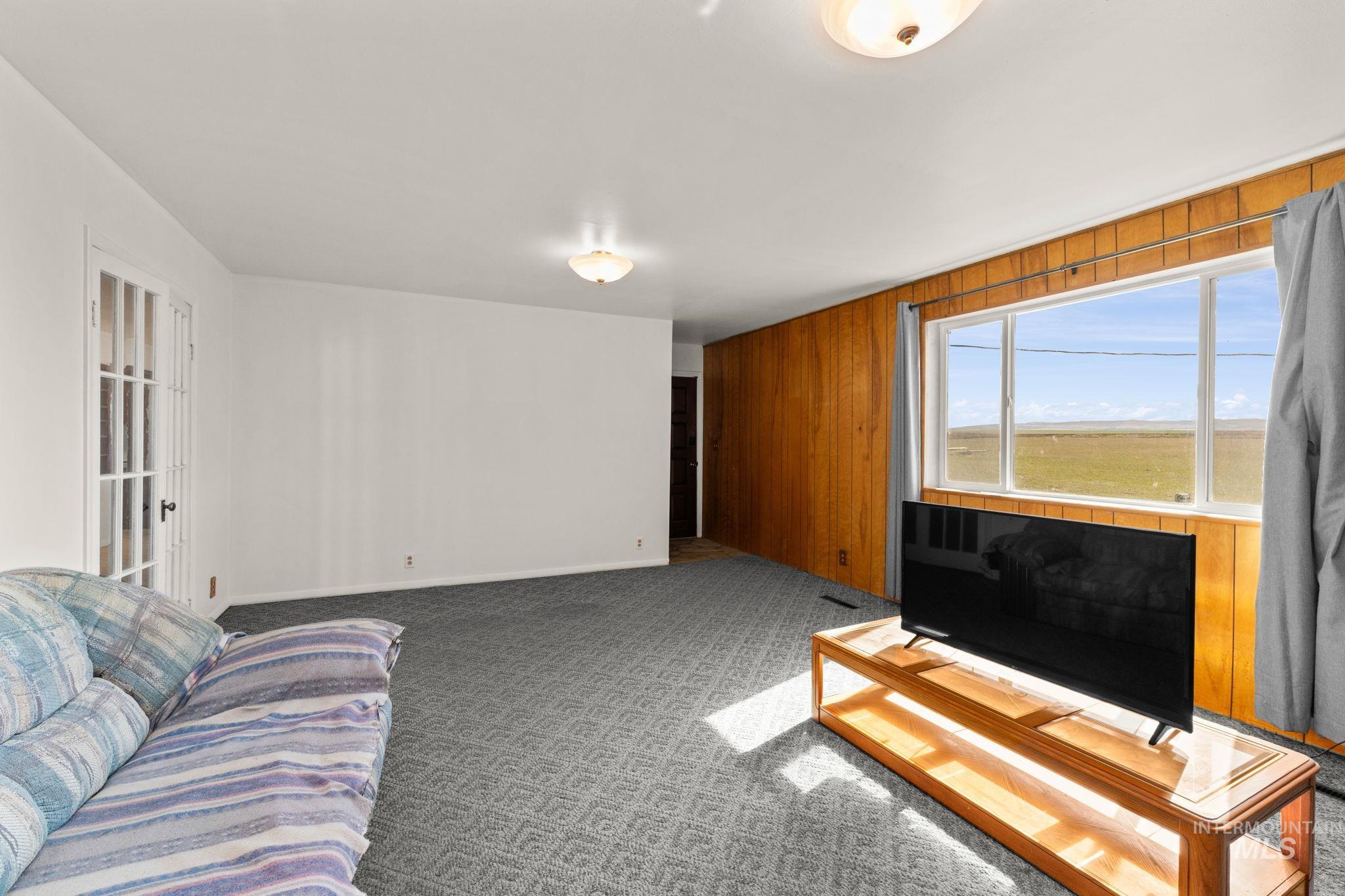 3918 E 3600 N, Hansen, Idaho 83334, 3 Bedrooms, 2 Bathrooms, Residential For Sale, Price $430,000,MLS 98975966