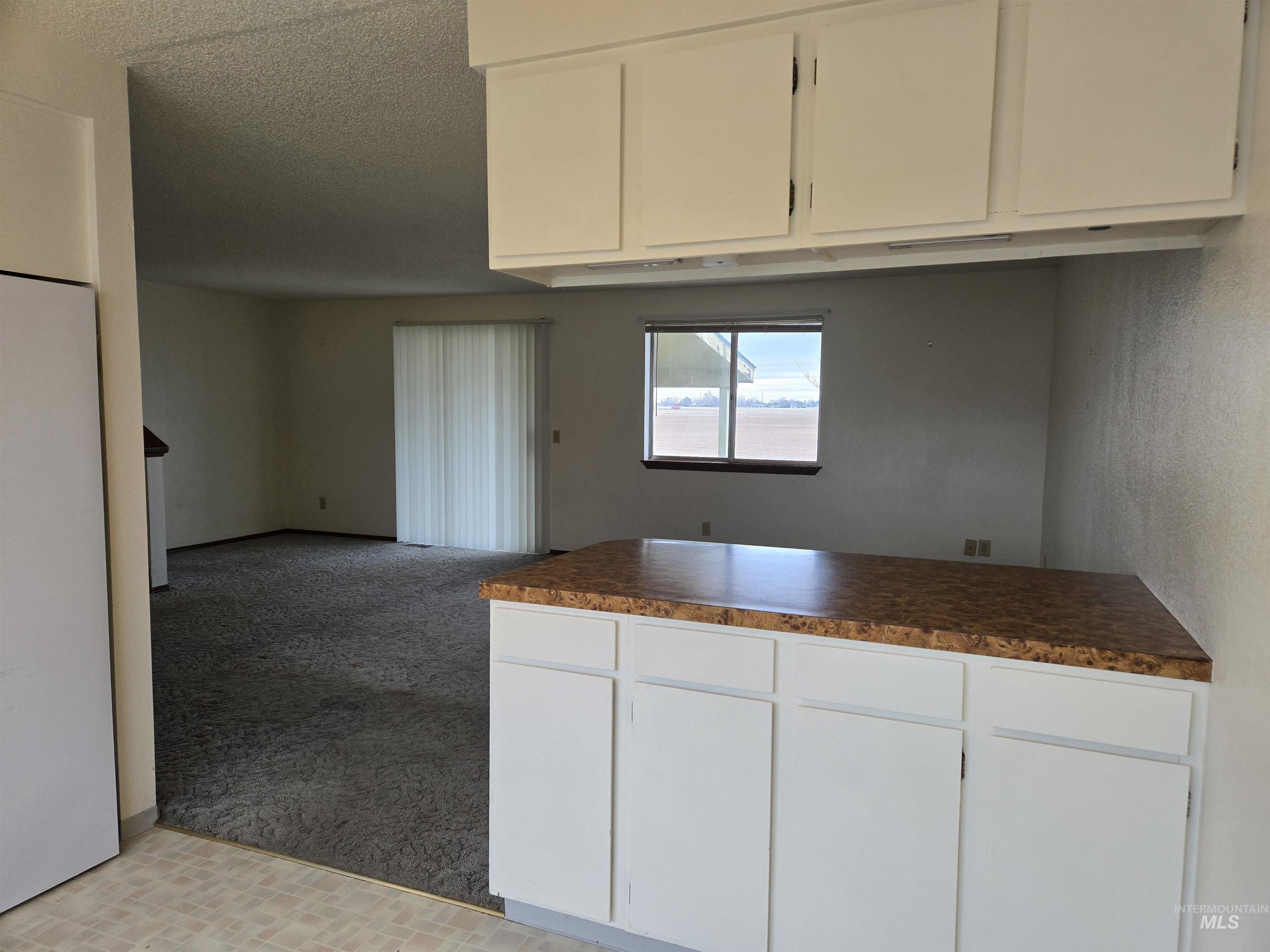 798 Skyhawk Drive, Ontario, Oregon 97914, 3 Bedrooms, 2 Bathrooms, Residential For Sale, Price $247,500, 98975968