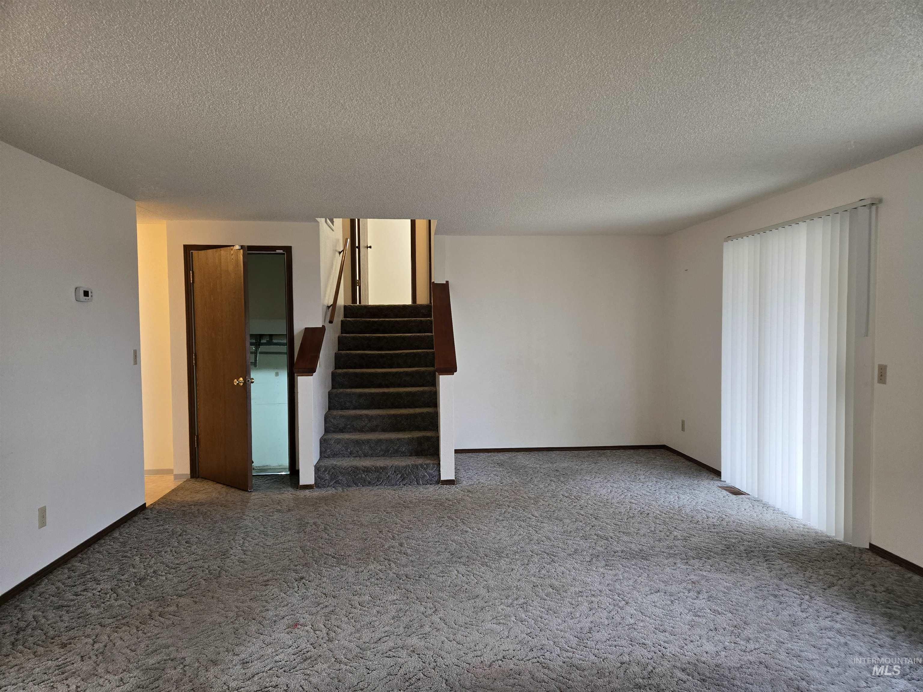 798 Skyhawk Drive, Ontario, Oregon 97914, 3 Bedrooms, 2 Bathrooms, Residential For Sale, Price $247,500, 98975968