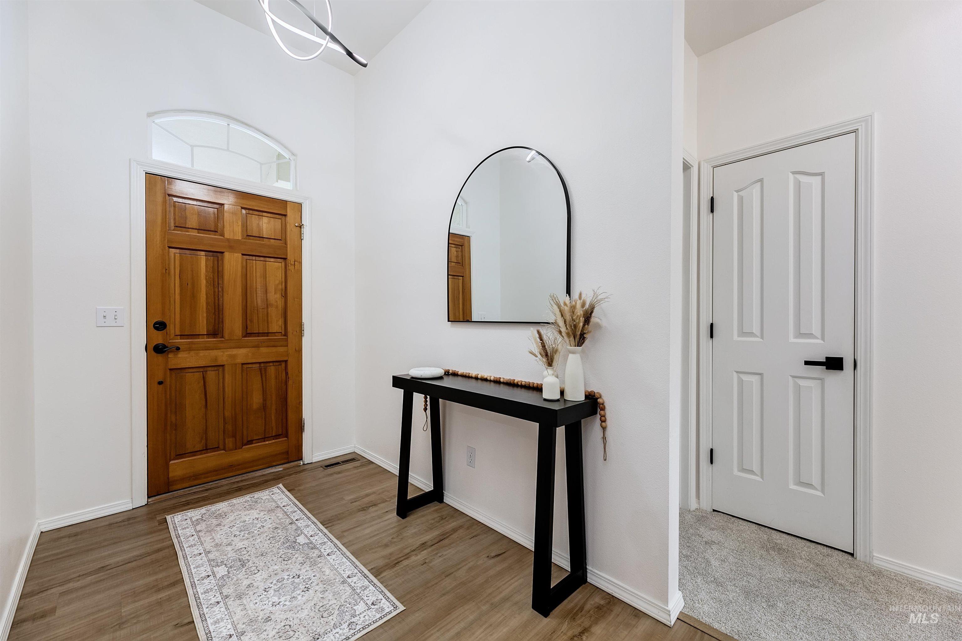 149 S Silverwood Way, Eagle, Idaho 83616, 4 Bedrooms, 2 Bathrooms, Residential For Sale, Price $589,900, 98975971