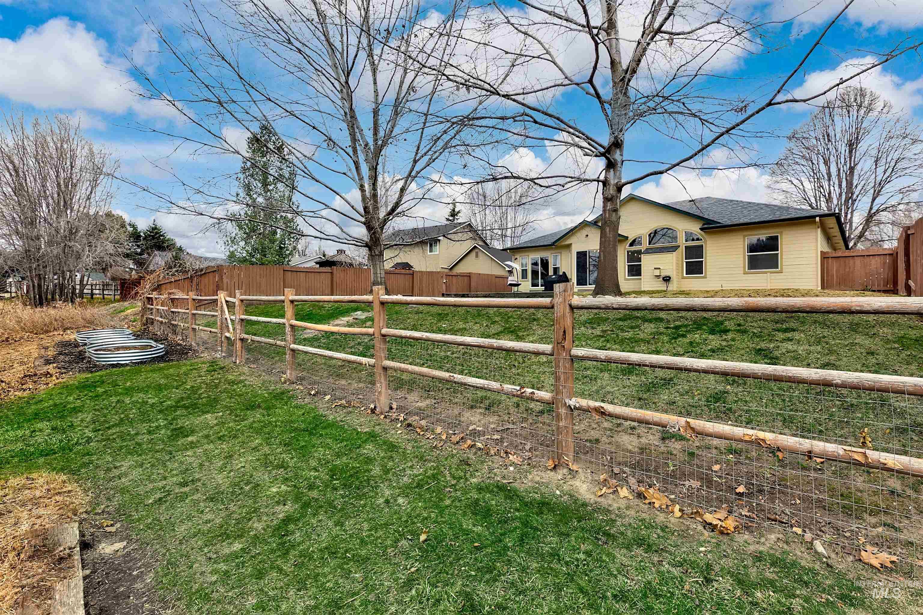 149 S Silverwood Way, Eagle, Idaho 83616, 4 Bedrooms, 2 Bathrooms, Residential For Sale, Price $589,900, 98975971