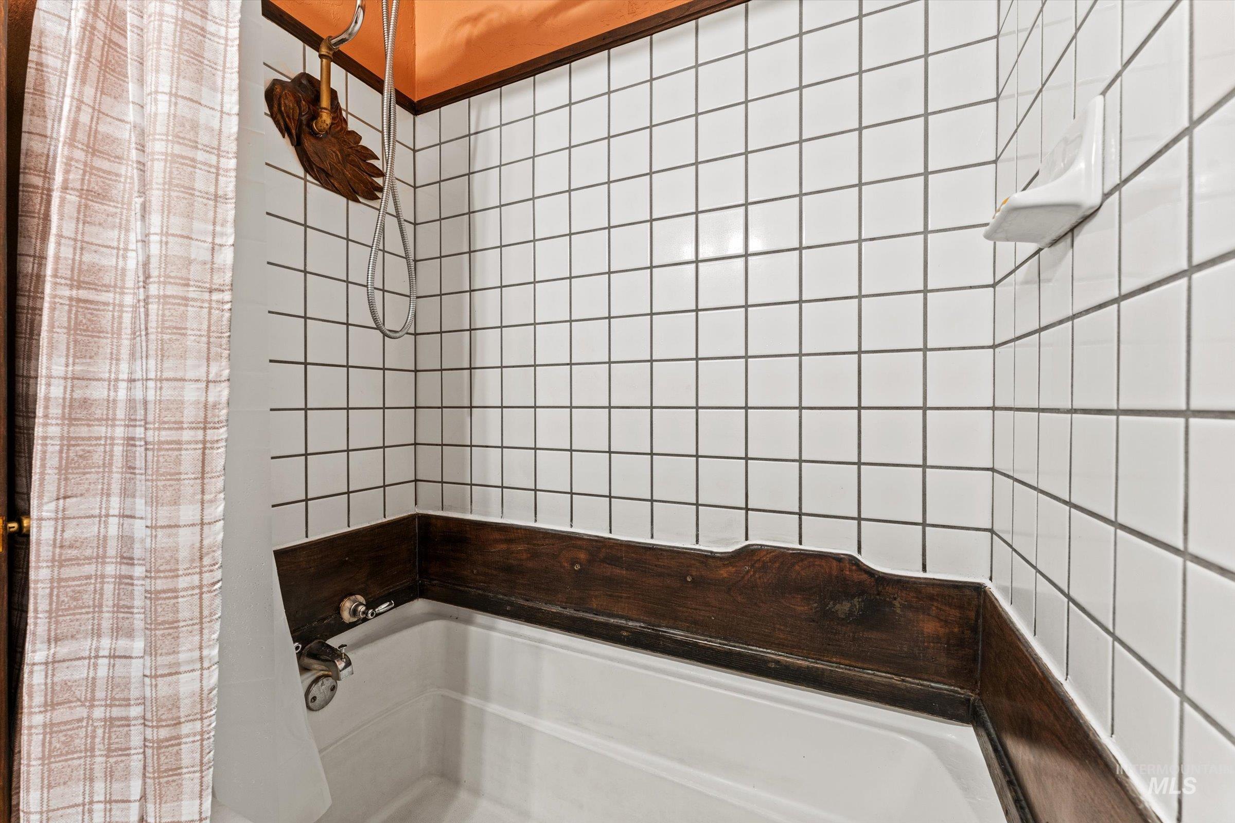 2205 S Kimball Ave, Caldwell, Idaho 83605, 3 Bedrooms, 2 Bathrooms, Residential For Sale, Price $350,000, 98975973