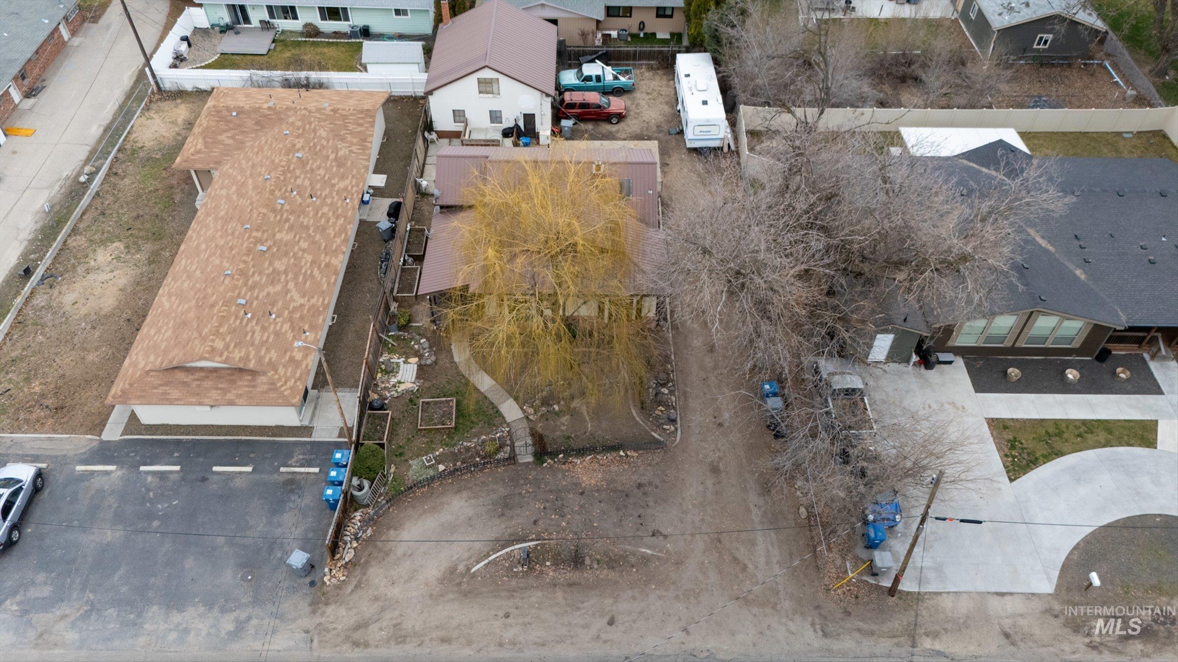 2205 S Kimball Ave, Caldwell, Idaho 83605, 3 Bedrooms, 2 Bathrooms, Residential For Sale, Price $350,000, 98975973