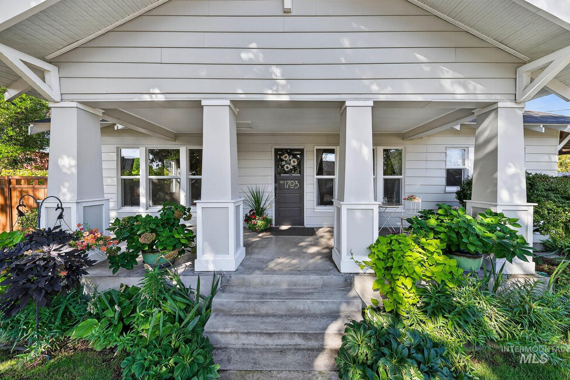 1703 N Hartman St., Boise, Idaho 83704, 2 Bedrooms, 1 Bathroom, Residential For Sale, Price $509,000, 98975976