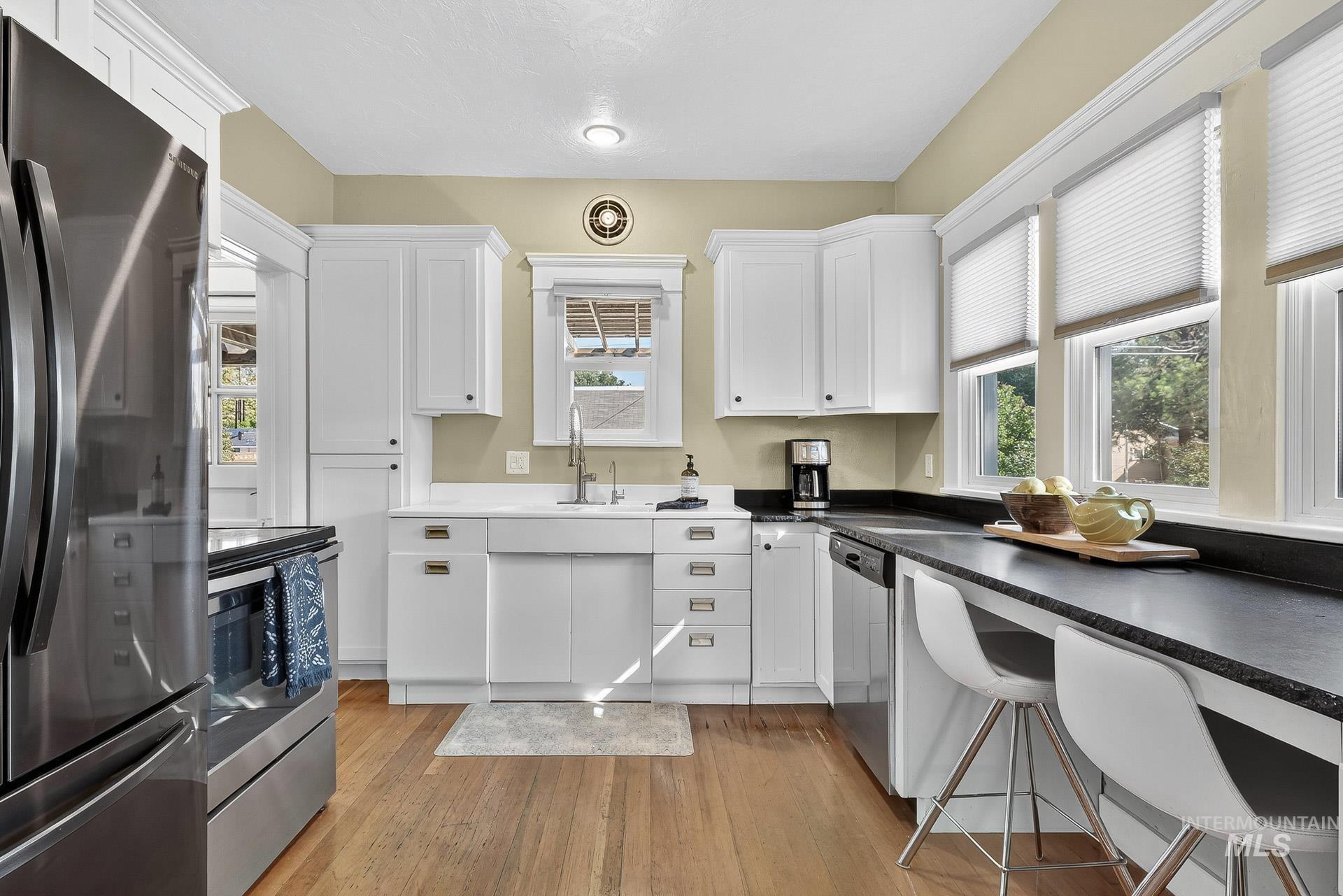 1703 N Hartman St., Boise, Idaho 83704, 2 Bedrooms, 1 Bathroom, Residential For Sale, Price $509,000, 98975976