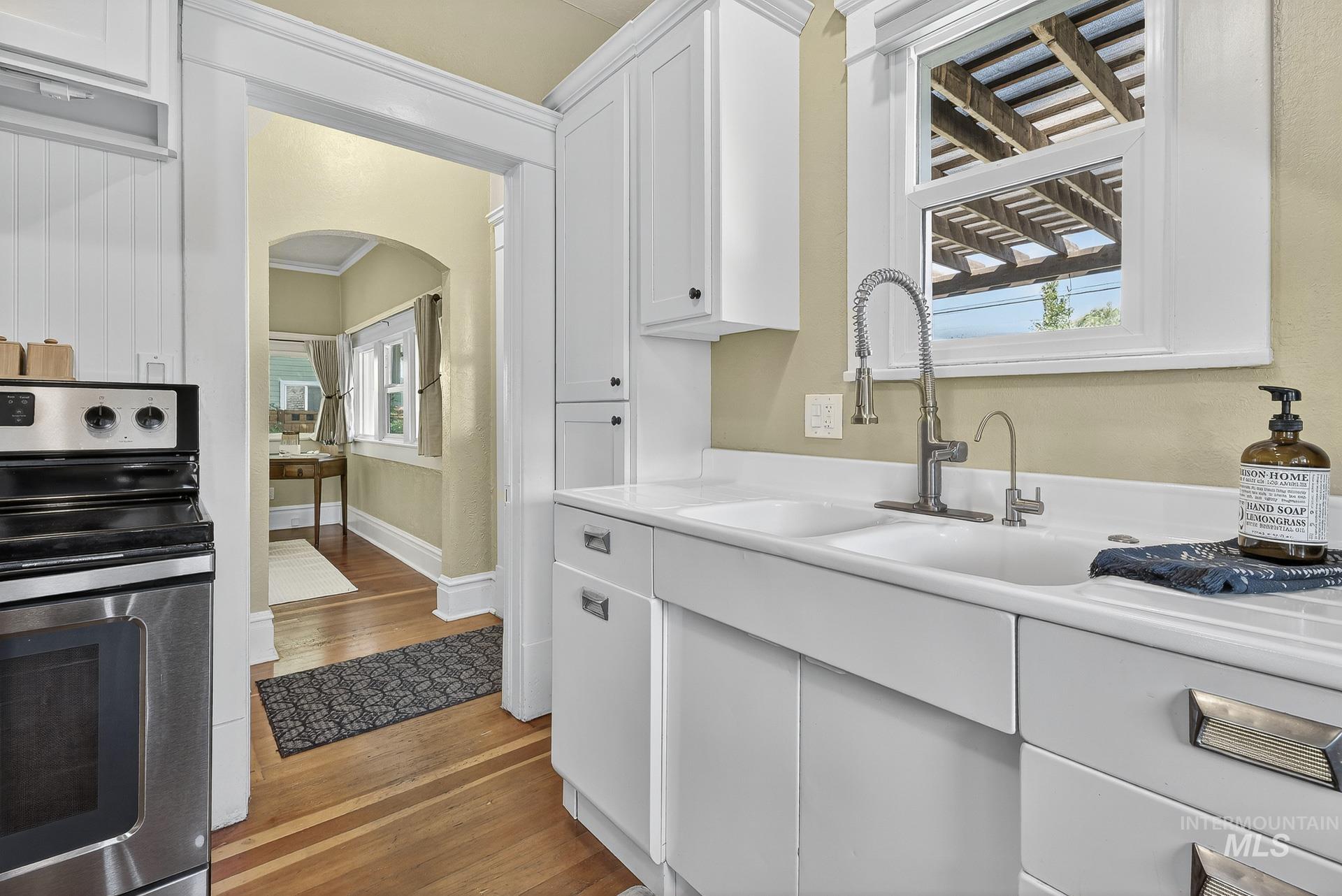 1703 N Hartman St., Boise, Idaho 83704, 2 Bedrooms, 1 Bathroom, Residential For Sale, Price $509,000, 98975976