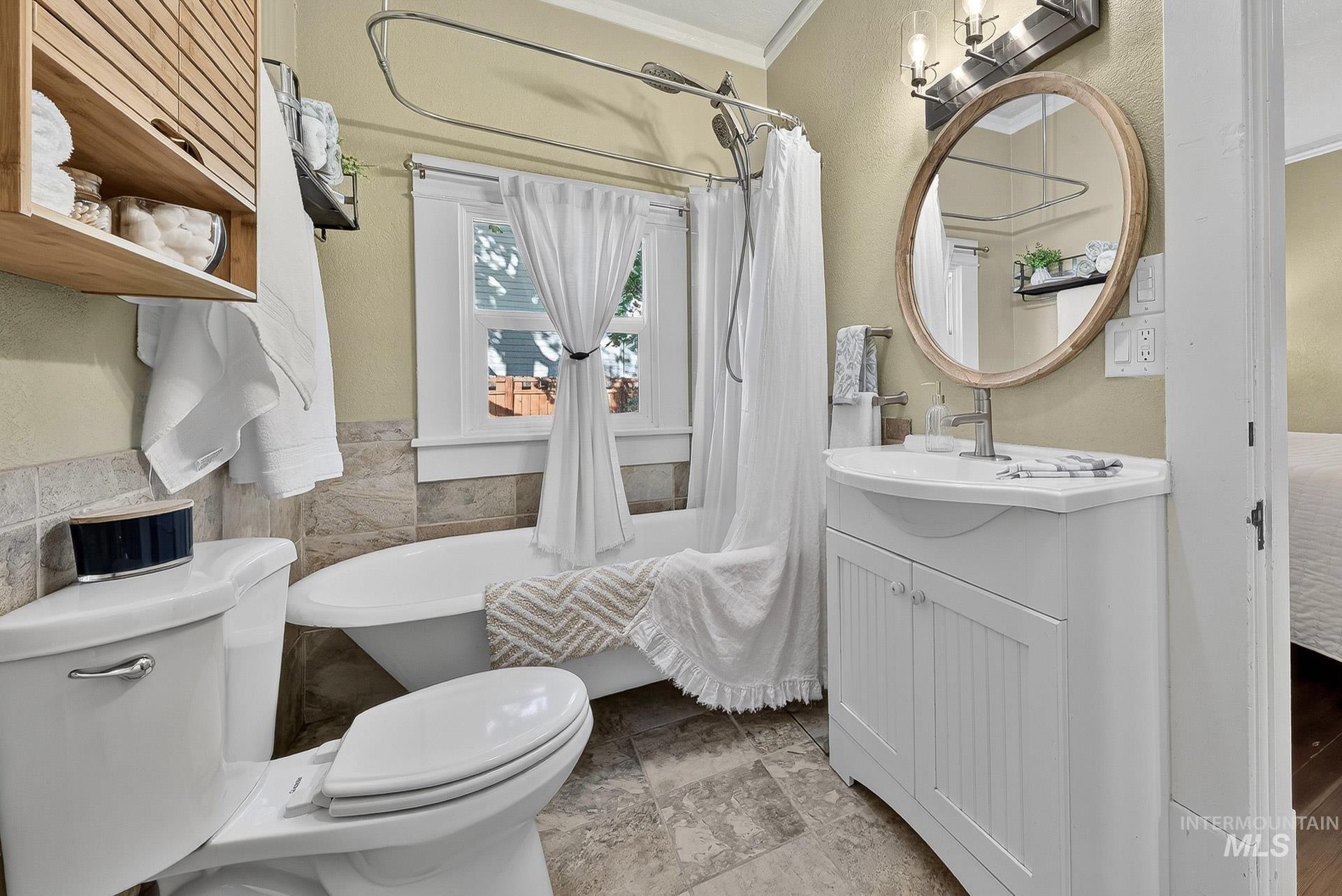 1703 N Hartman St., Boise, Idaho 83704, 2 Bedrooms, 1 Bathroom, Residential For Sale, Price $509,000, 98975976