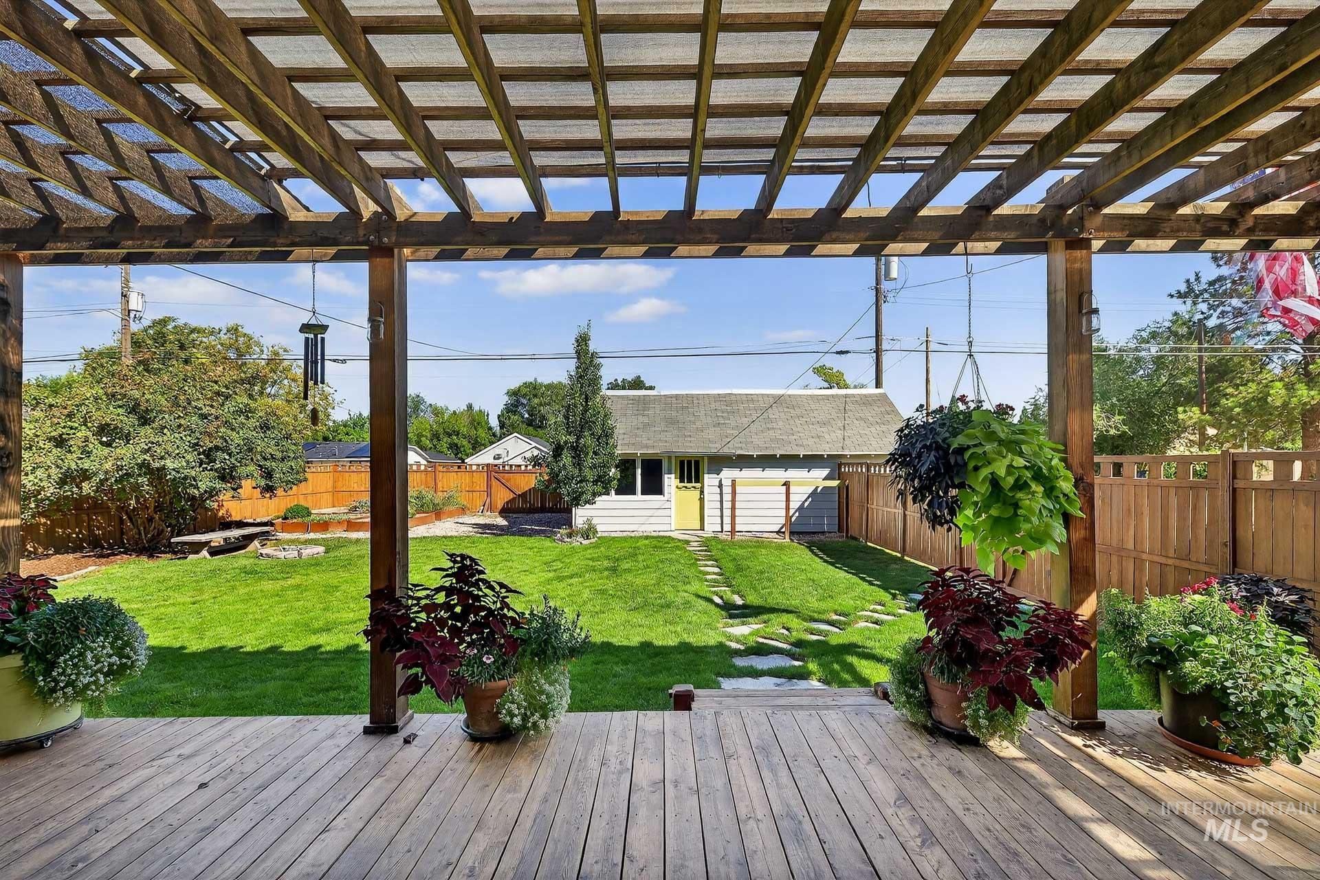 1703 N Hartman St., Boise, Idaho 83704, 2 Bedrooms, 1 Bathroom, Residential For Sale, Price $509,000, 98975976