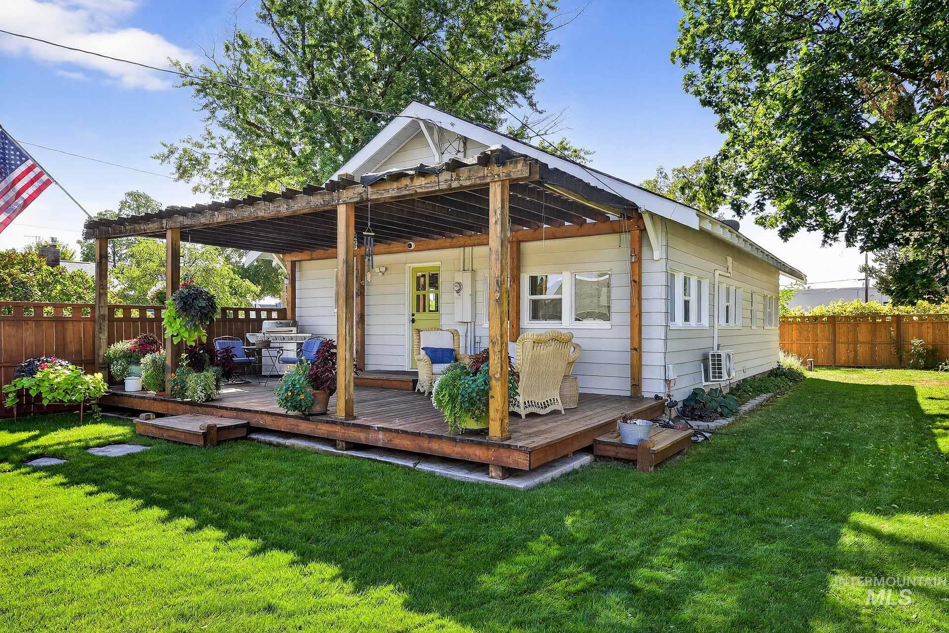 1703 N Hartman St., Boise, Idaho 83704, 2 Bedrooms, 1 Bathroom, Residential For Sale, Price $509,000, 98975976