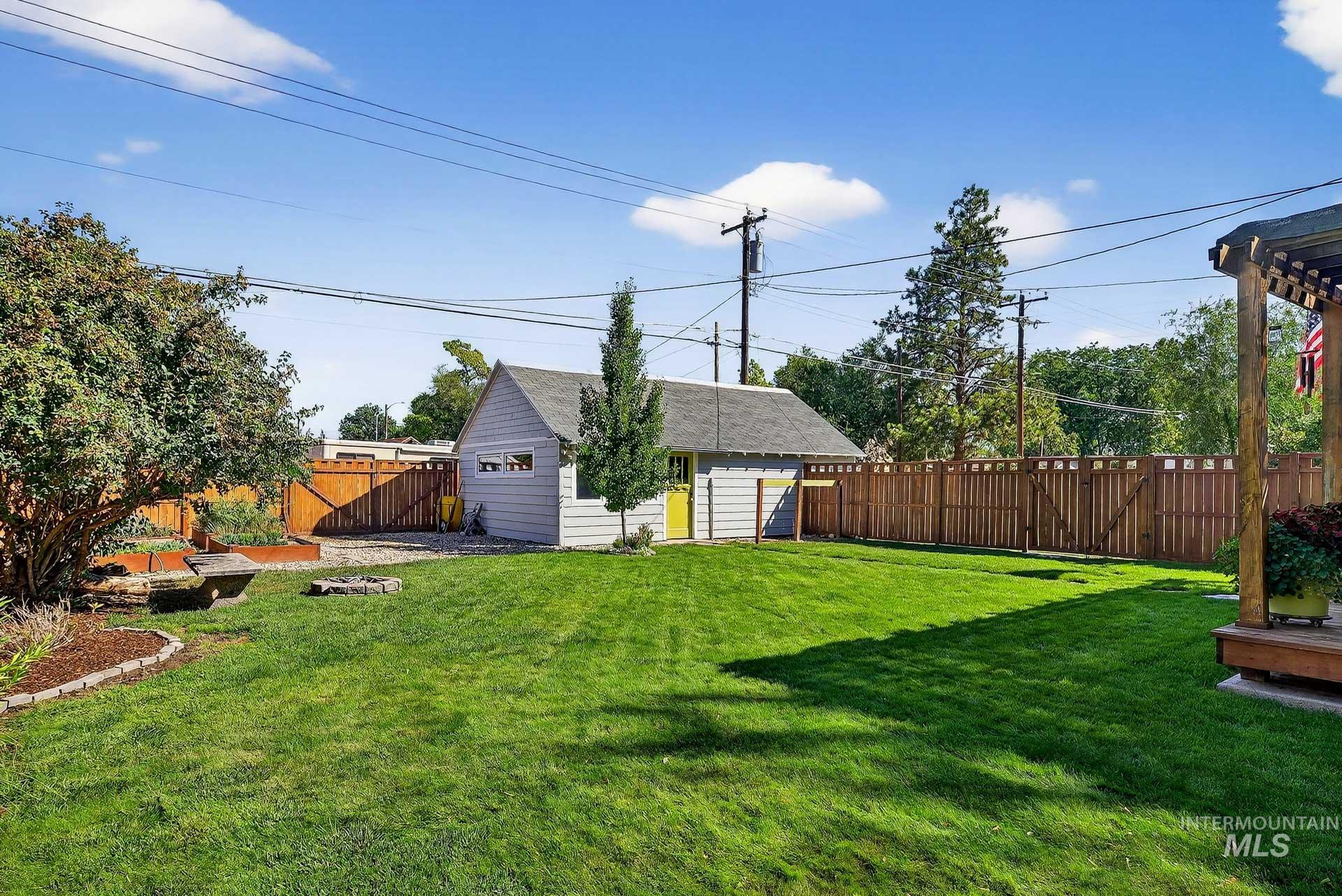 1703 N Hartman St., Boise, Idaho 83704, 2 Bedrooms, 1 Bathroom, Residential For Sale, Price $509,000, 98975976