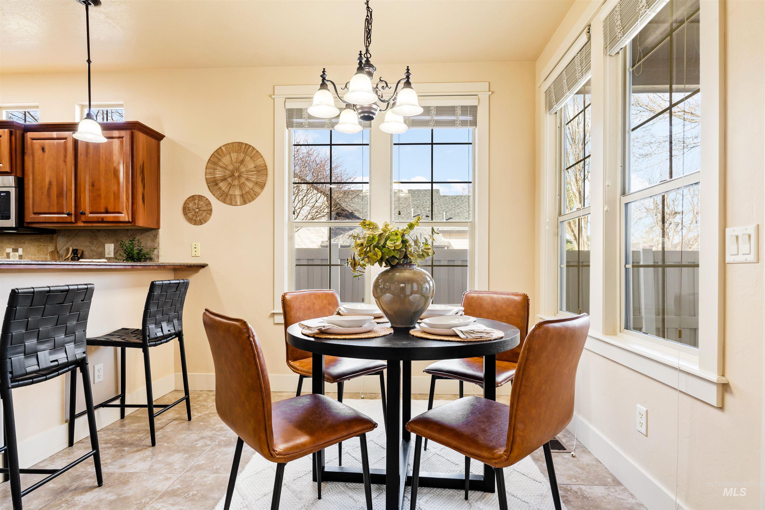 948 E Shadow Creek Ln, Eagle, Idaho 83616, 3 Bedrooms, 2.5 Bathrooms, Residential For Sale, Price $549,000, 98975977